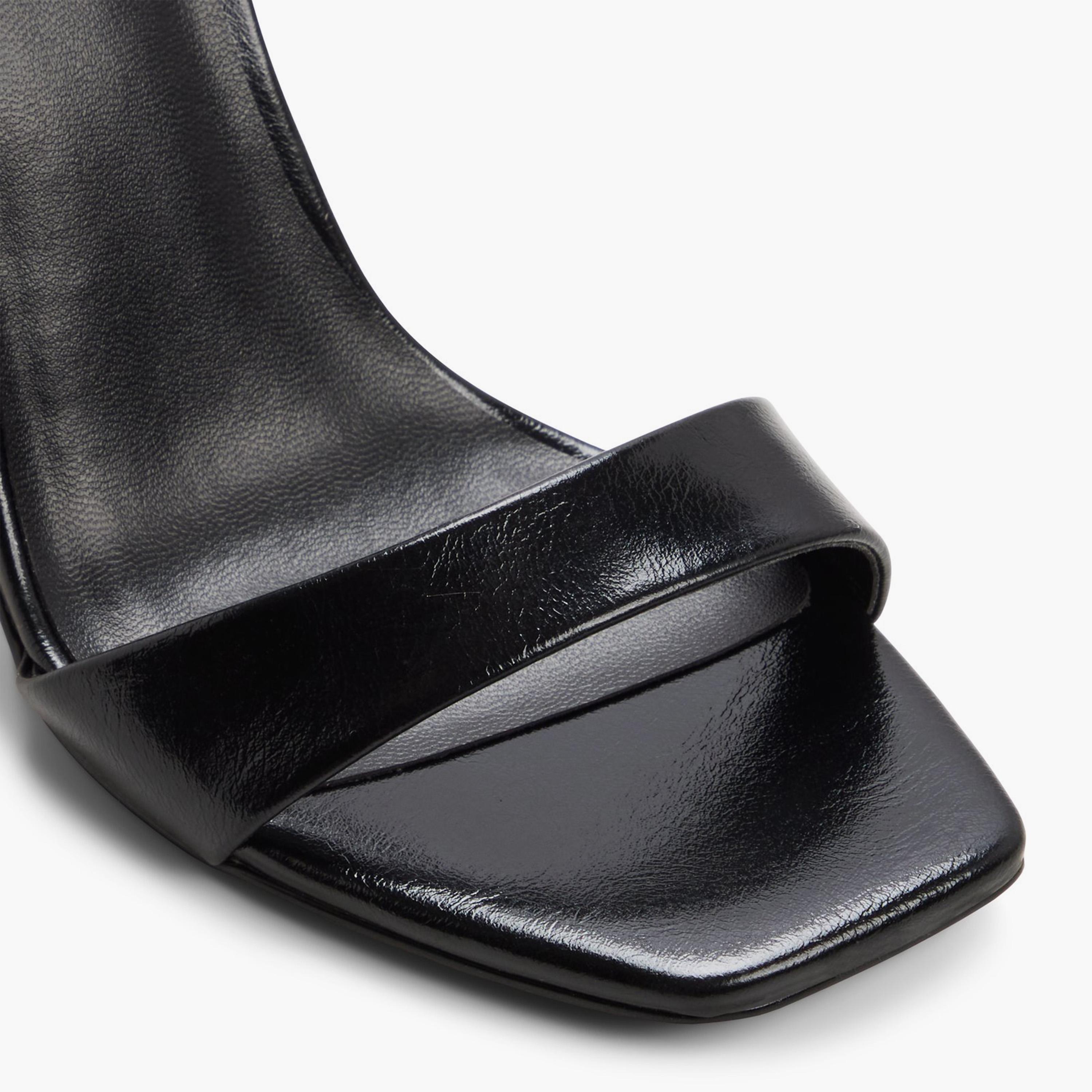 كول ات سبرينغ - حذاء أندريا نسائي بكعب عالٍ رفيع بإبزيم | 30ANDRAYA-women-shoes-sandals-heeled-image-2