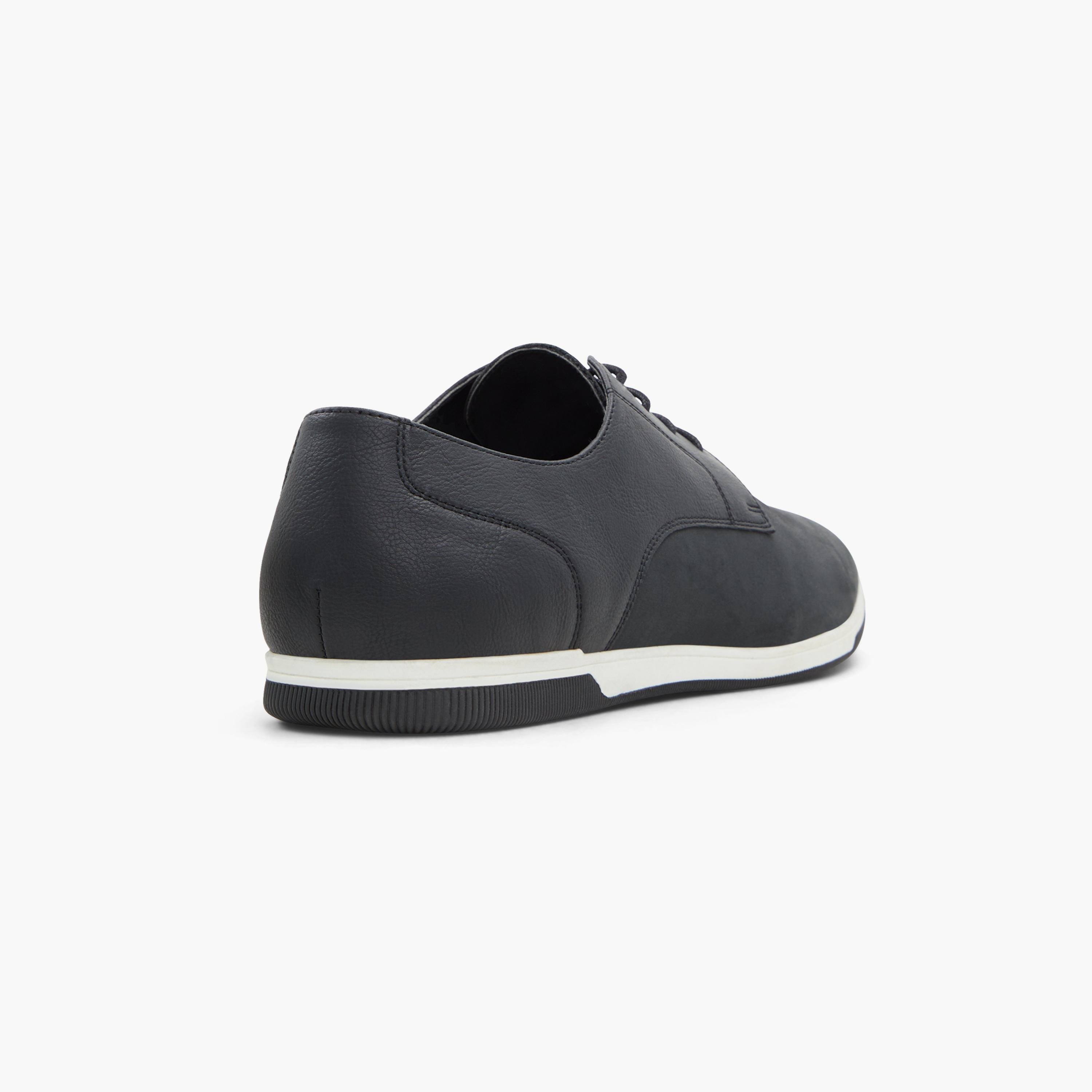 حذاء ديربي كاجوال للرجال من كول ات سبرينج بنجي بمقدمة مستديرة ورباط-men-shoes-loafersandmoccasins-image-4