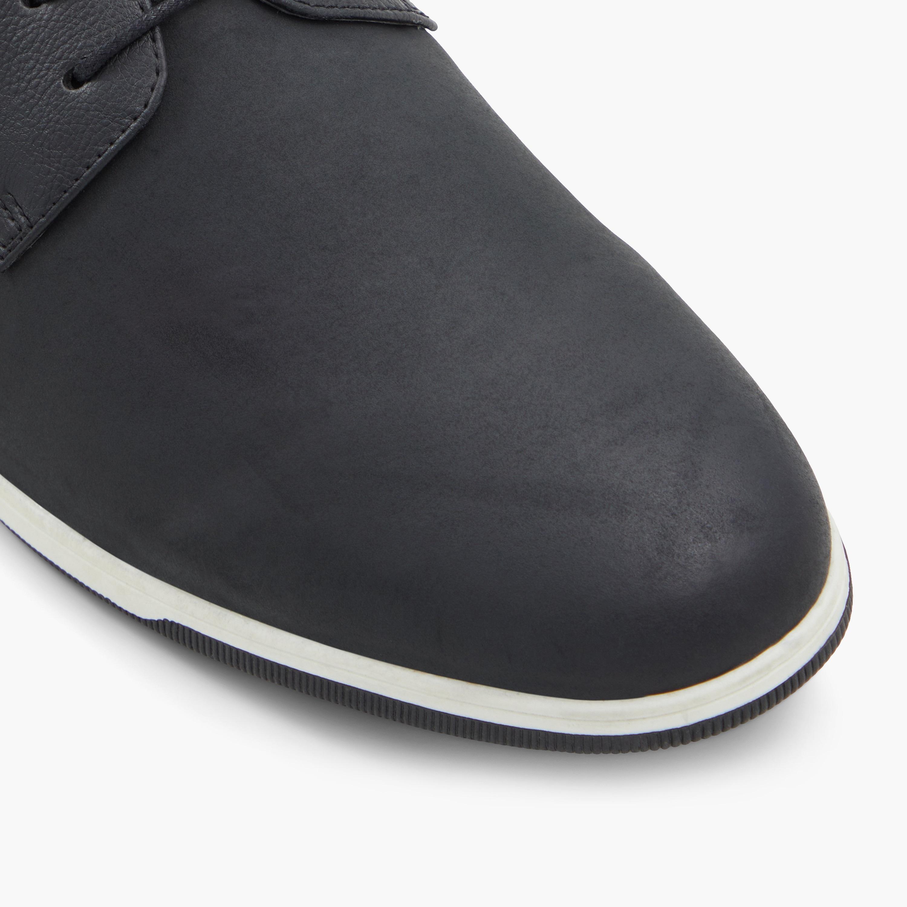 حذاء ديربي كاجوال للرجال من كول ات سبرينج بنجي بمقدمة مستديرة ورباط-men-shoes-loafersandmoccasins-image-5