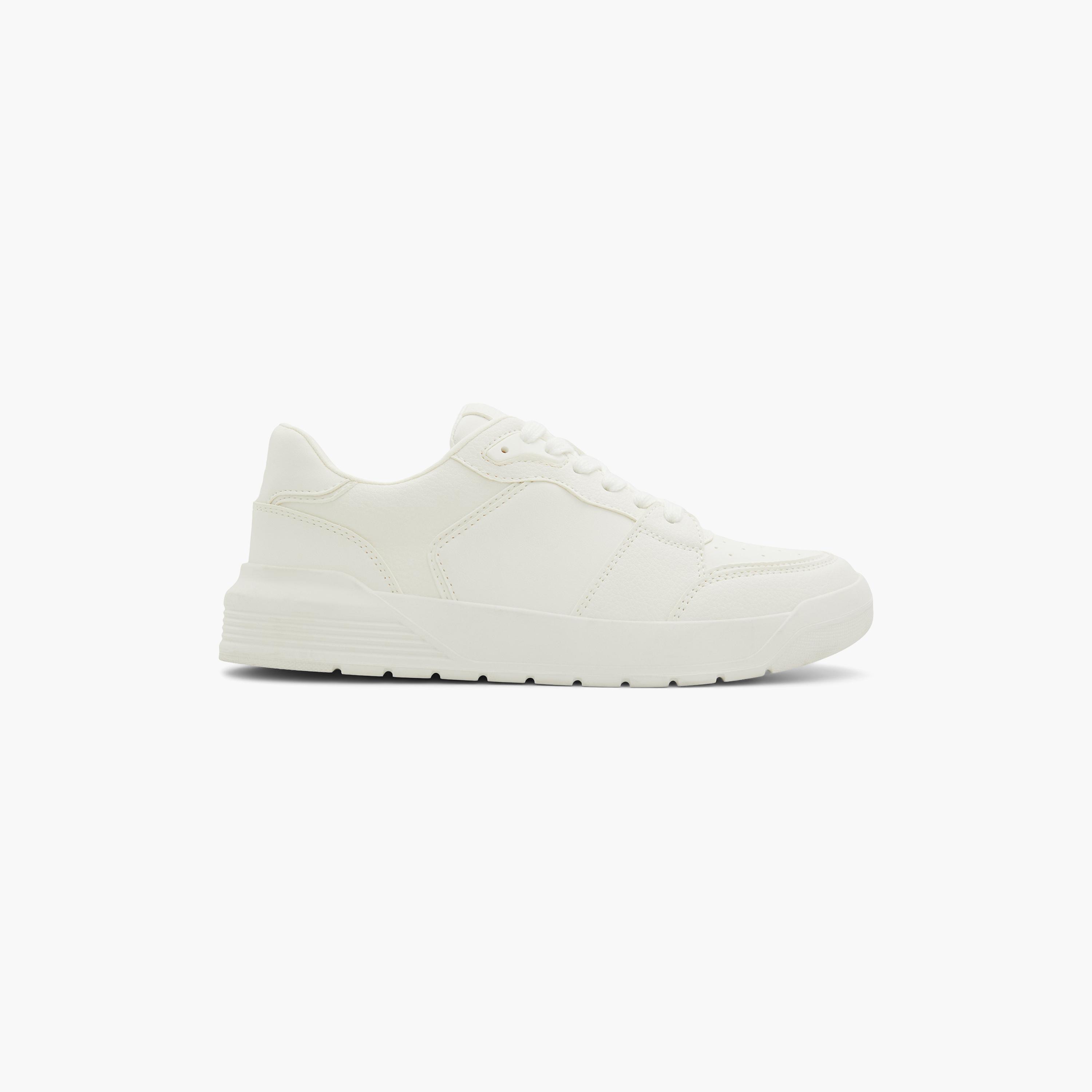 كول ات سبرينج حذاء رياضي نسائي بكاحل منخفض 30BREEZEY-women-shoes-sneakers-image-2