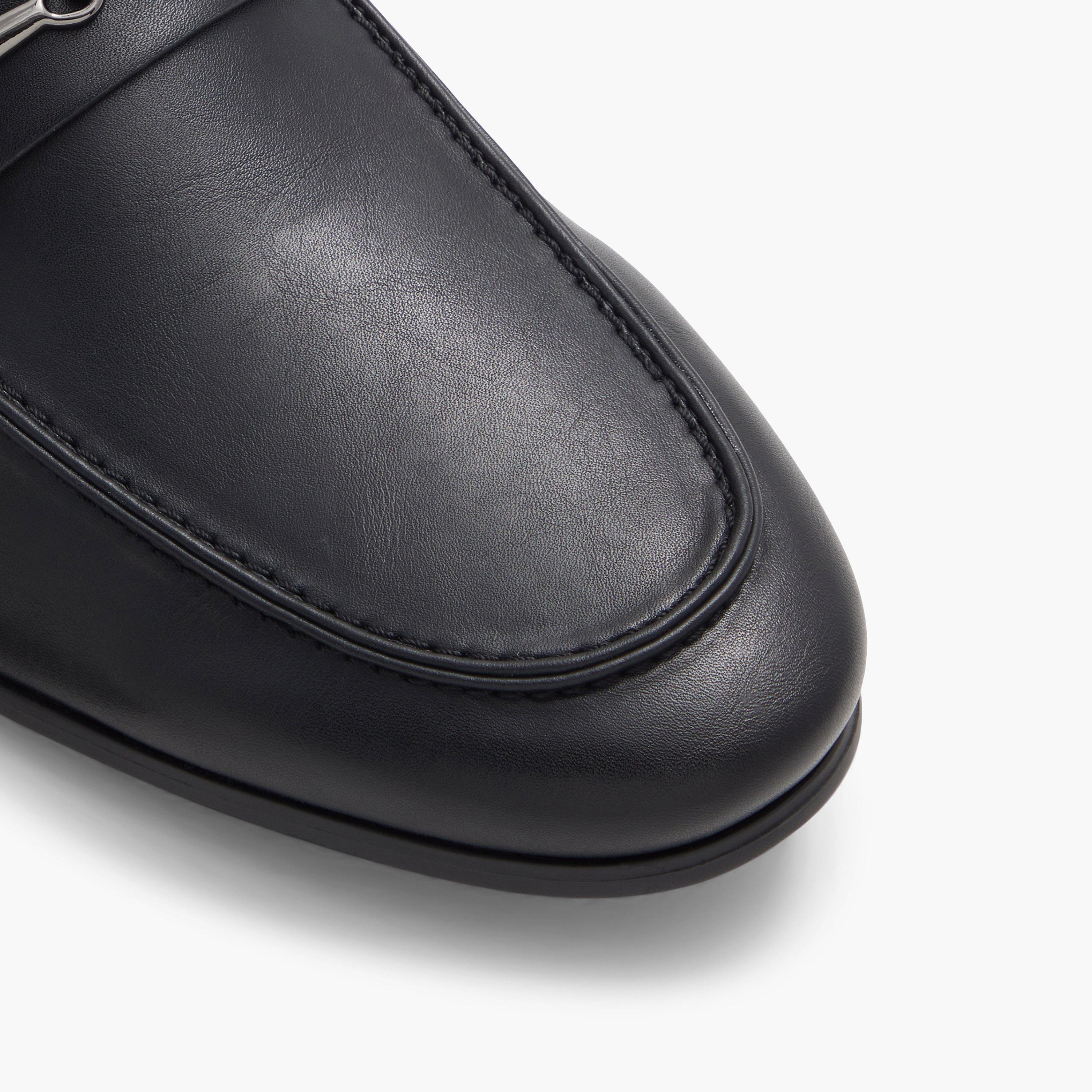 كول ات سبرينج حذاء رياضي بمقدمة مزخرفة للرجال | 30CAUFIELD_H-men-shoes-formalshoes-image-5