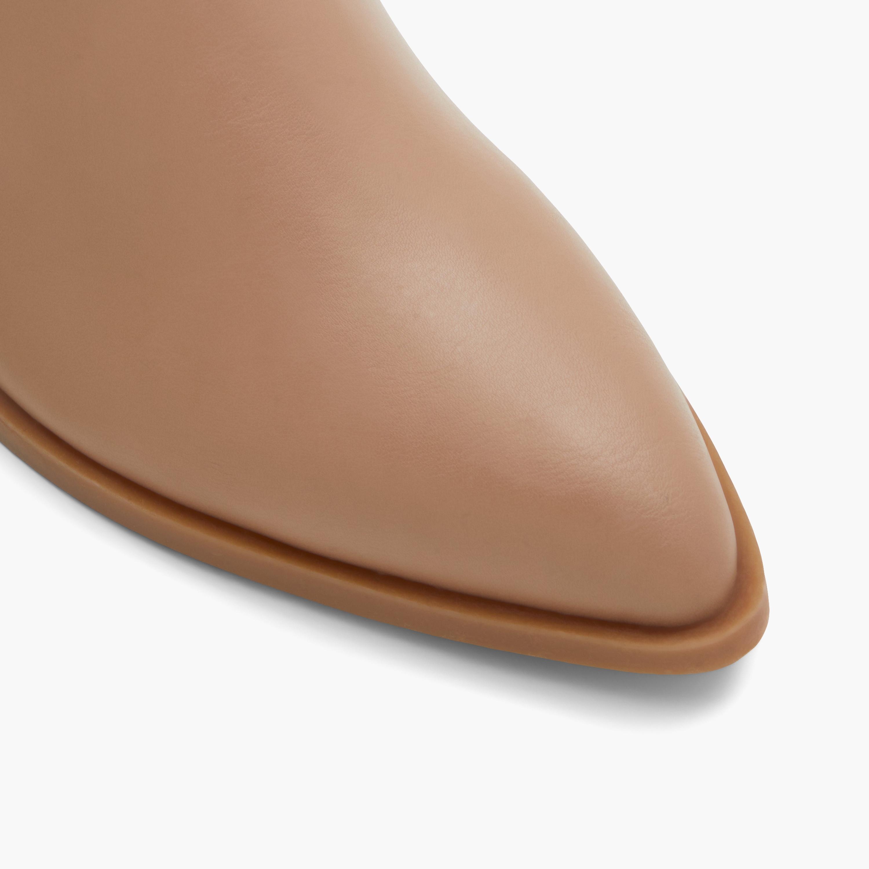 حذاء تشيلسي نسائي من كول ات سبرينج تشارليز بكعب منخفض ورقبة منخفضة-women-shoes-boots-image-10