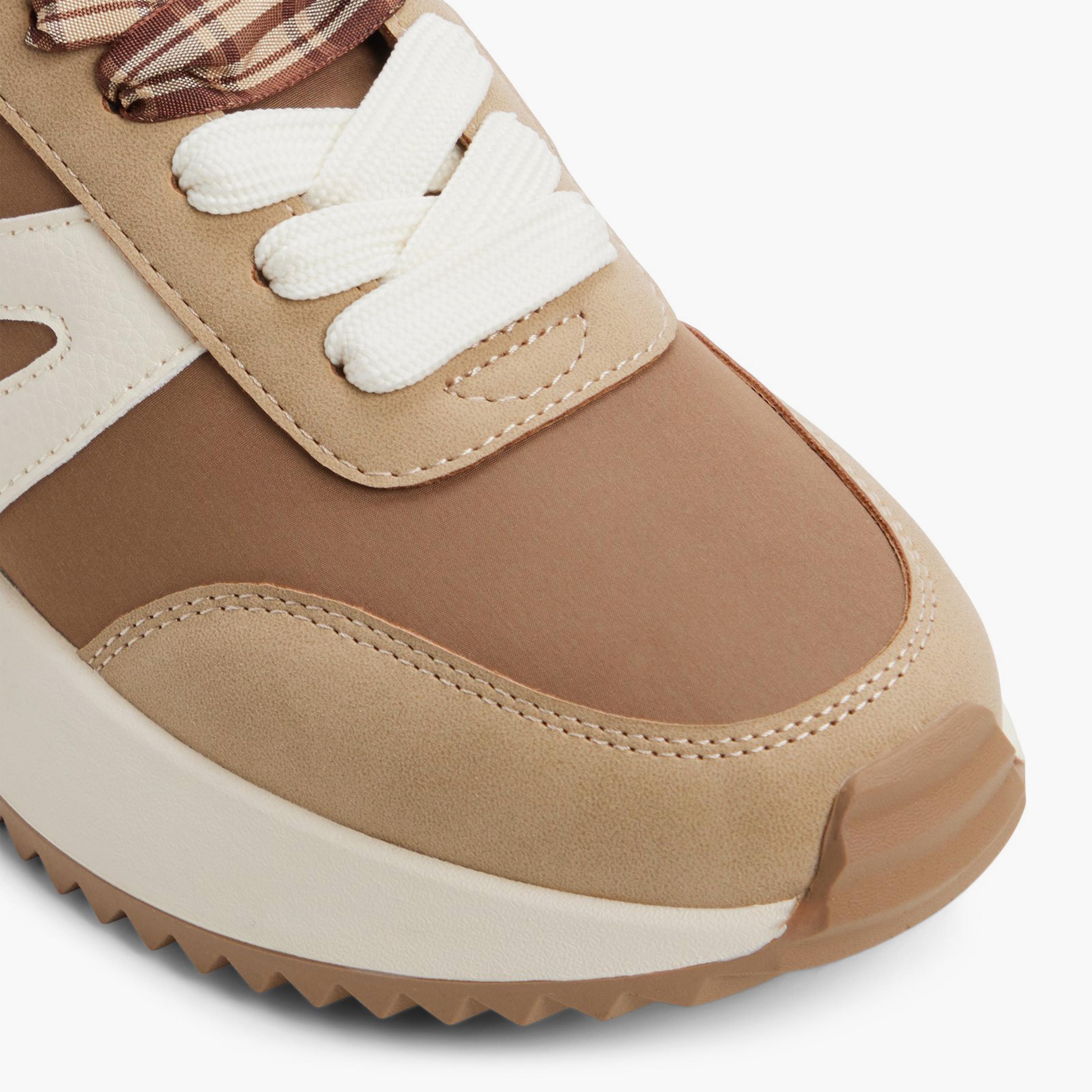 كول ات سبرينغ - حذاء رياضي دانيي للنساء برباط مسطح وكاحل منخفض | 30DANIIE-women-shoes-sneakers-image-13