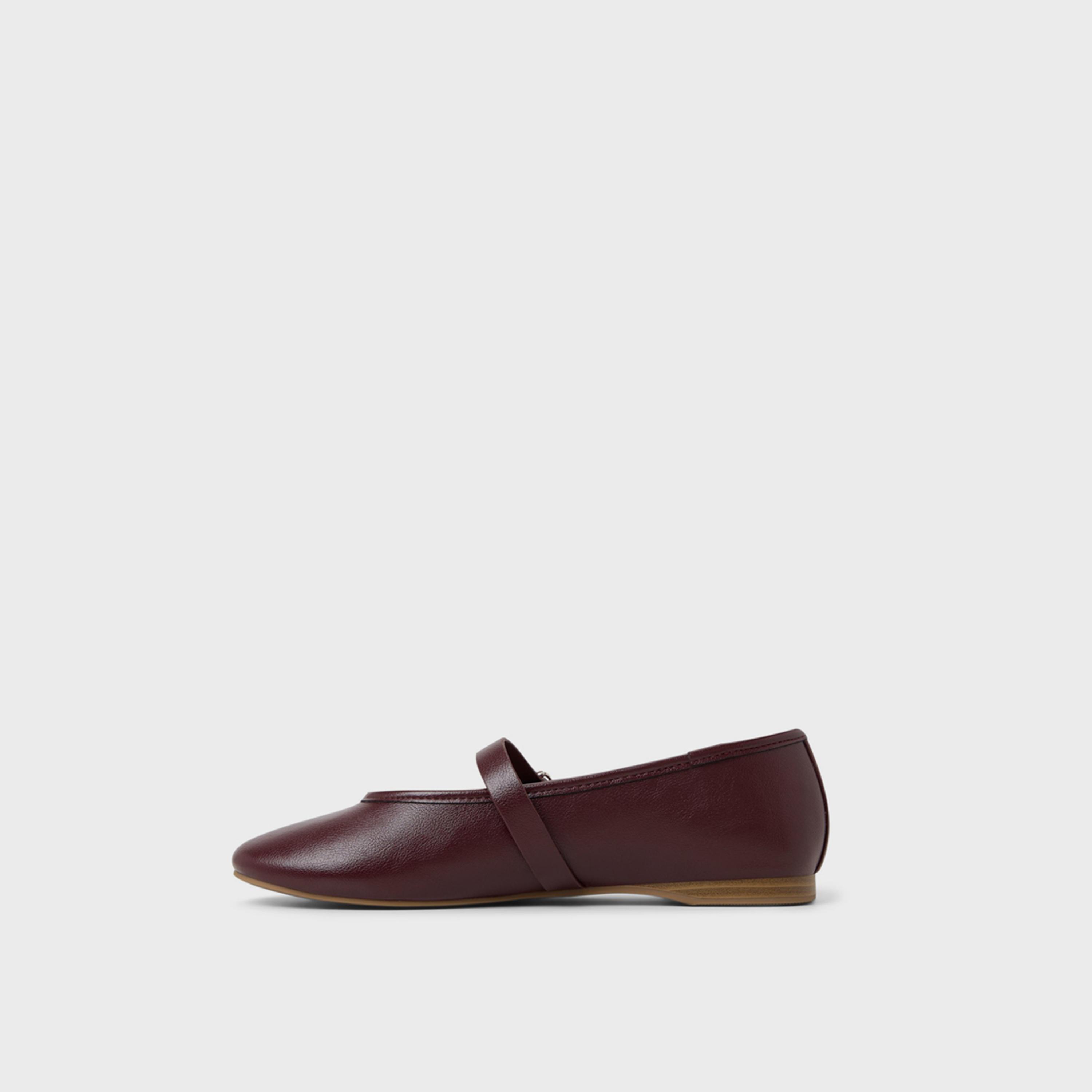 كول ات سبرينغ - حذاء ماري جين مسطح بإبزيم للنساء | 30ELYIAA-women-shoes-flats-ballerinas-image-3