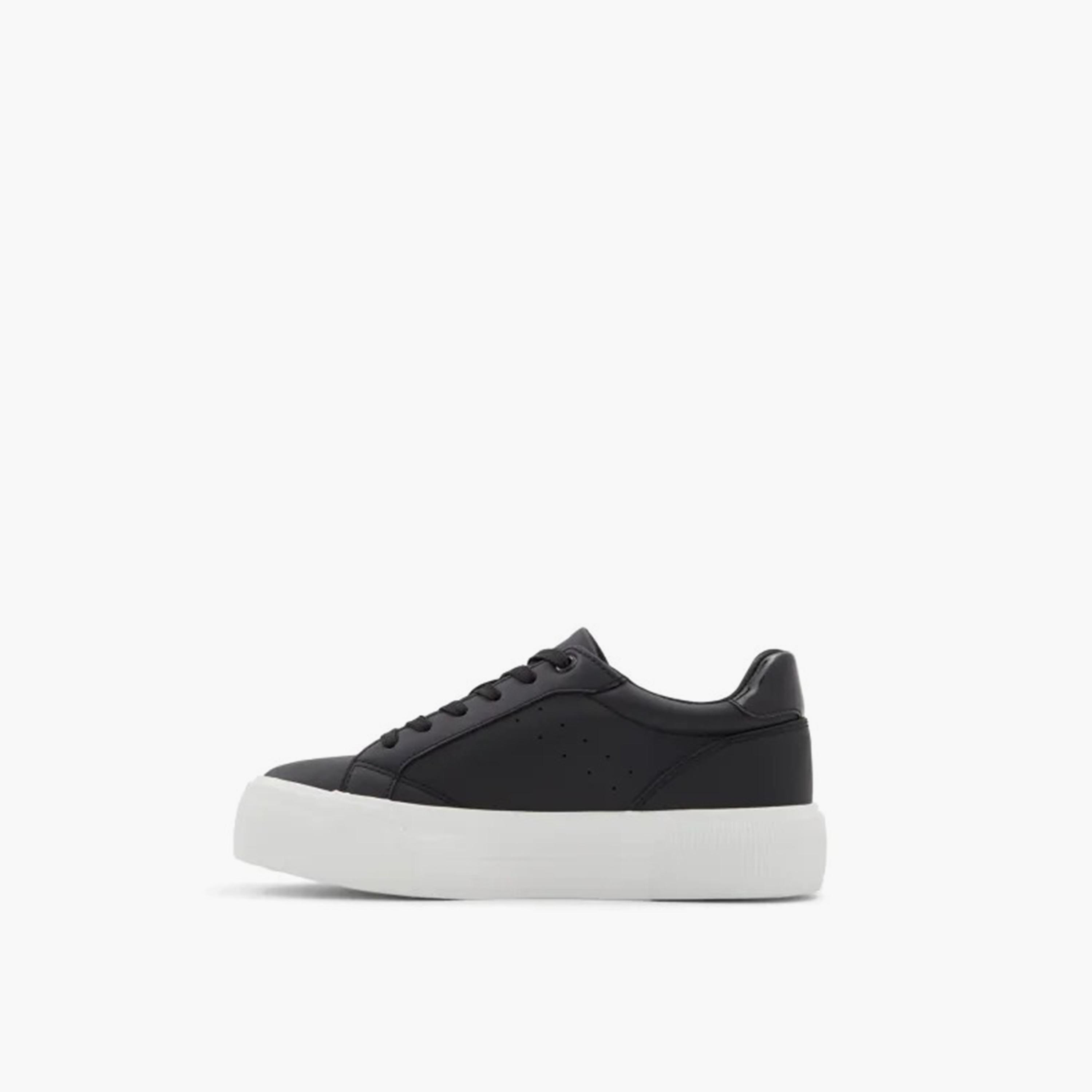 كول ات سبرينج حذاء رياضي نسائي بكاحل منخفض 30FEEONA-women-shoes-sneakers-image-37
