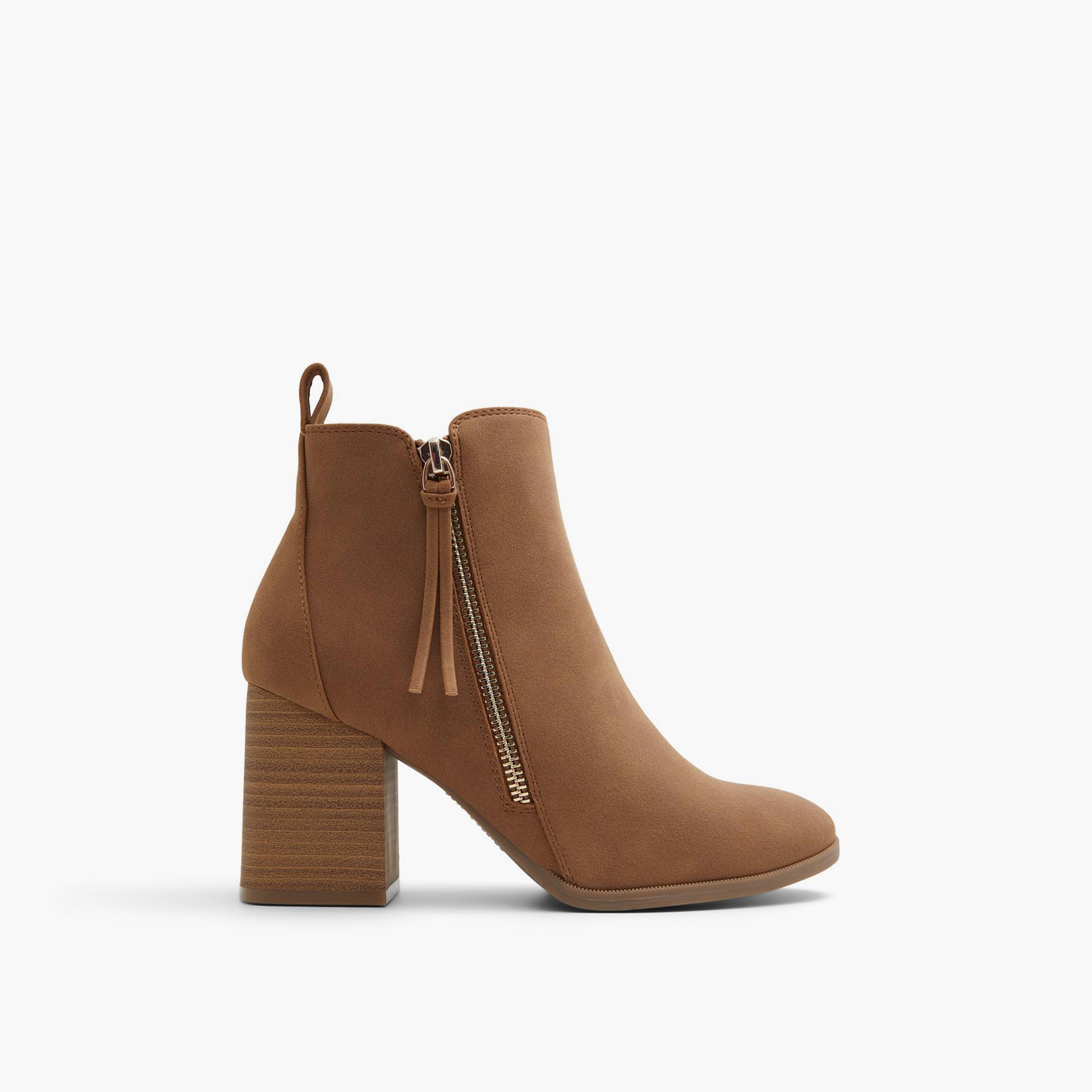 كول ات سبرينغ- حذاء جوينيفير سهل الارتداء للنساء | 30GWENEVERE-women-shoes-boots-image-1