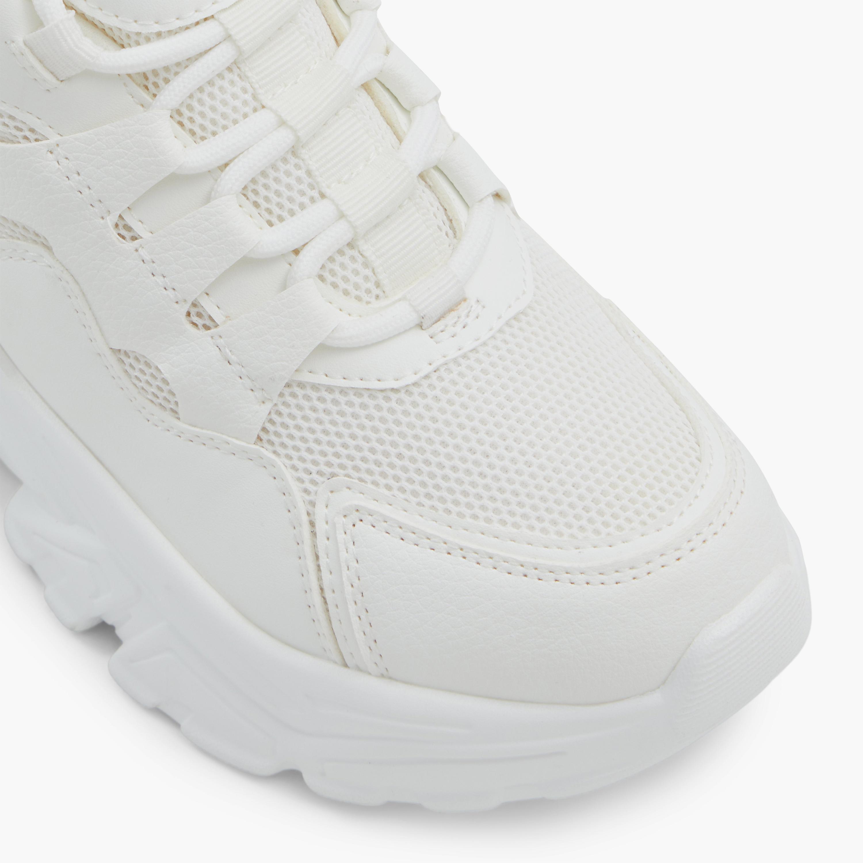 كول ات سبرينج حذاء رياضي نسائي بكاحل متوسط 30JENNAA-women-shoes-sneakers-image-20