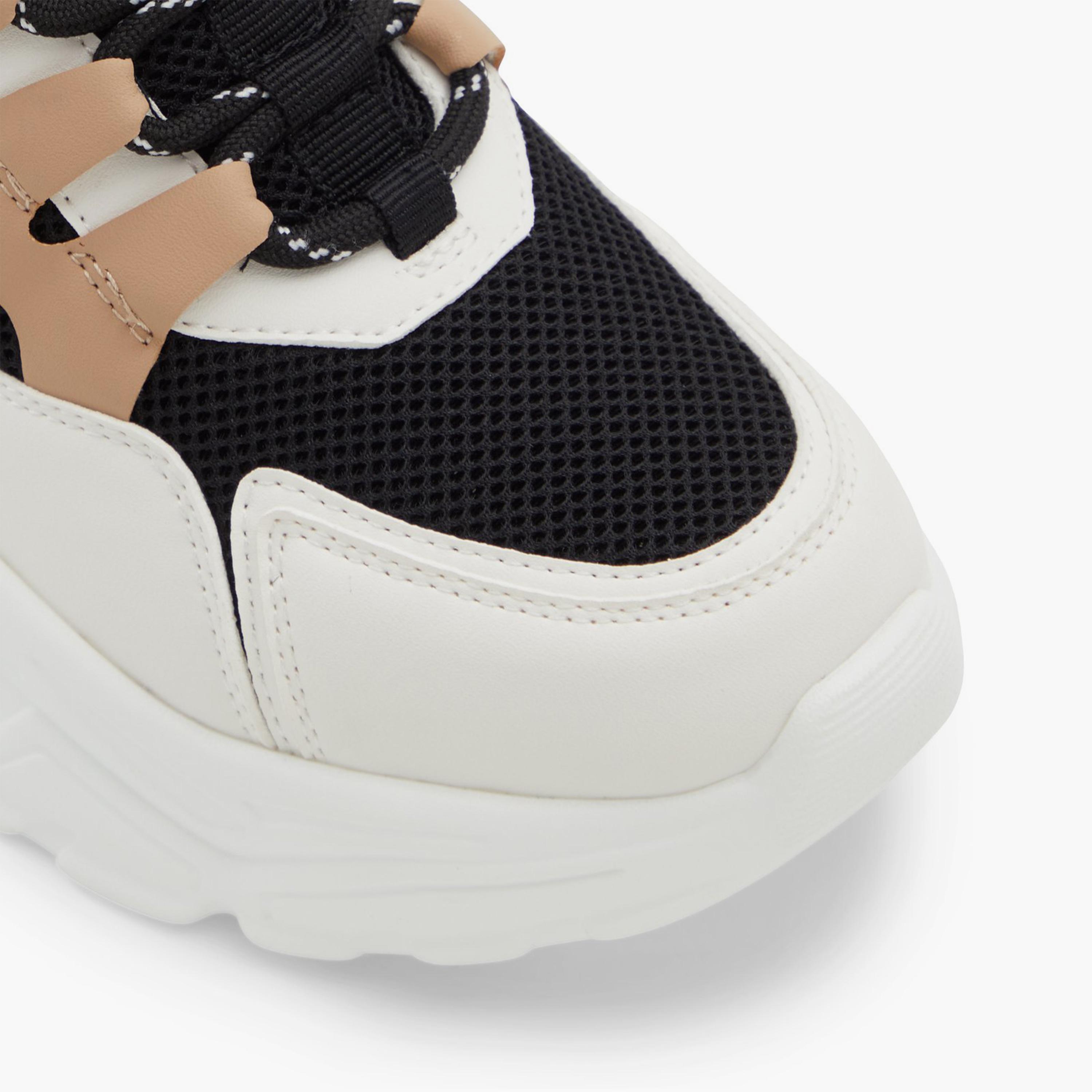 كول ات سبرينج حذاء رياضي نسائي بكاحل متوسط 30JENNAA-women-shoes-sneakers-image-36