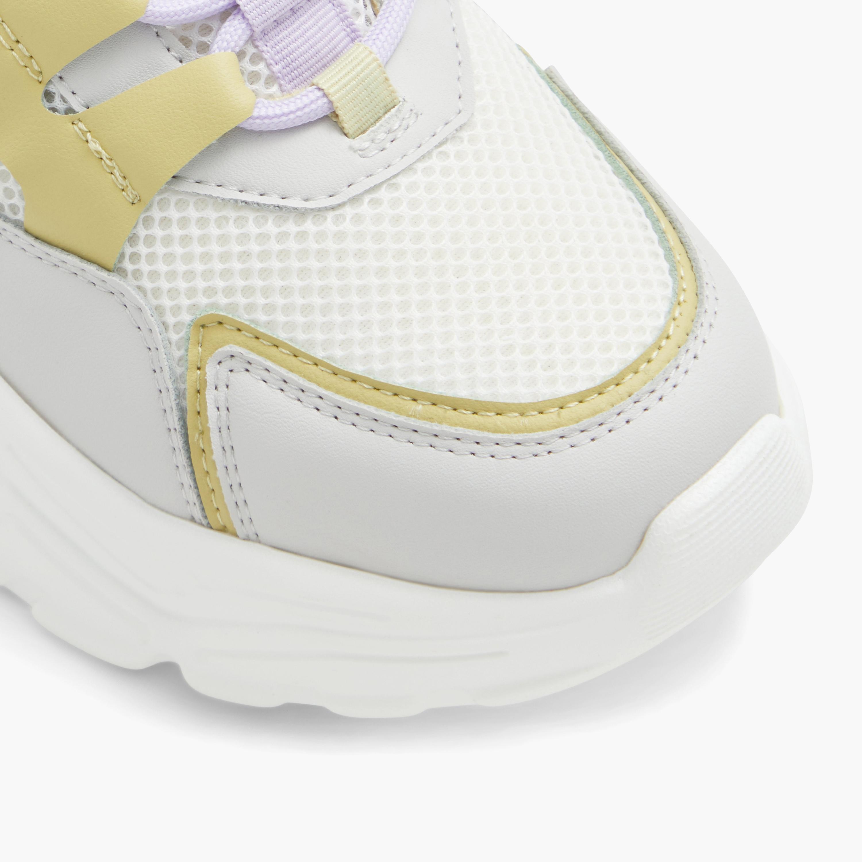 كول ات سبرينج حذاء رياضي نسائي بكاحل متوسط 30JENNAA-women-shoes-sneakers-image-15