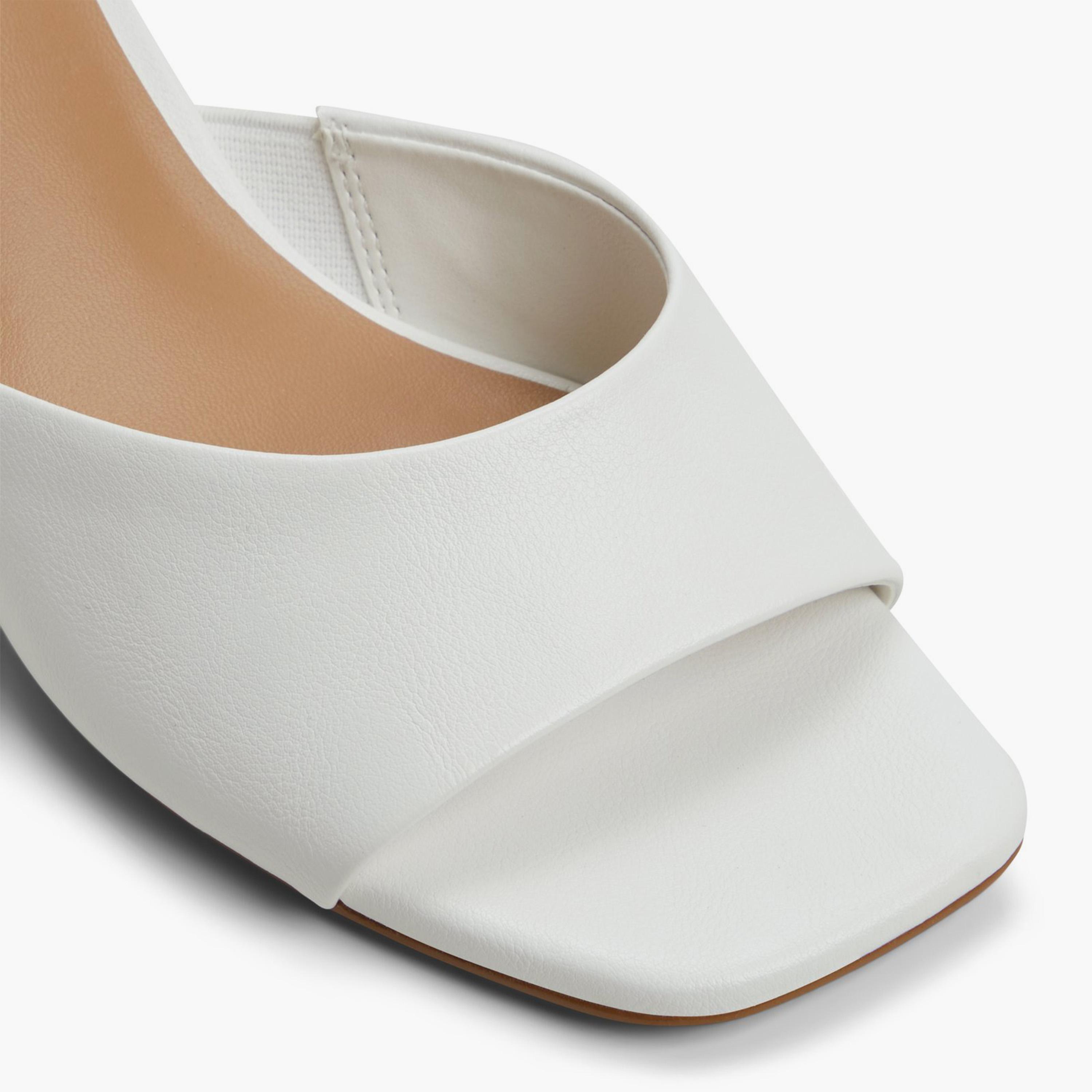 كول ات سبرينغ- صندل كعب سميك سهل الارتداء للنساء | 30LANAA-women-shoes-heels-image-2