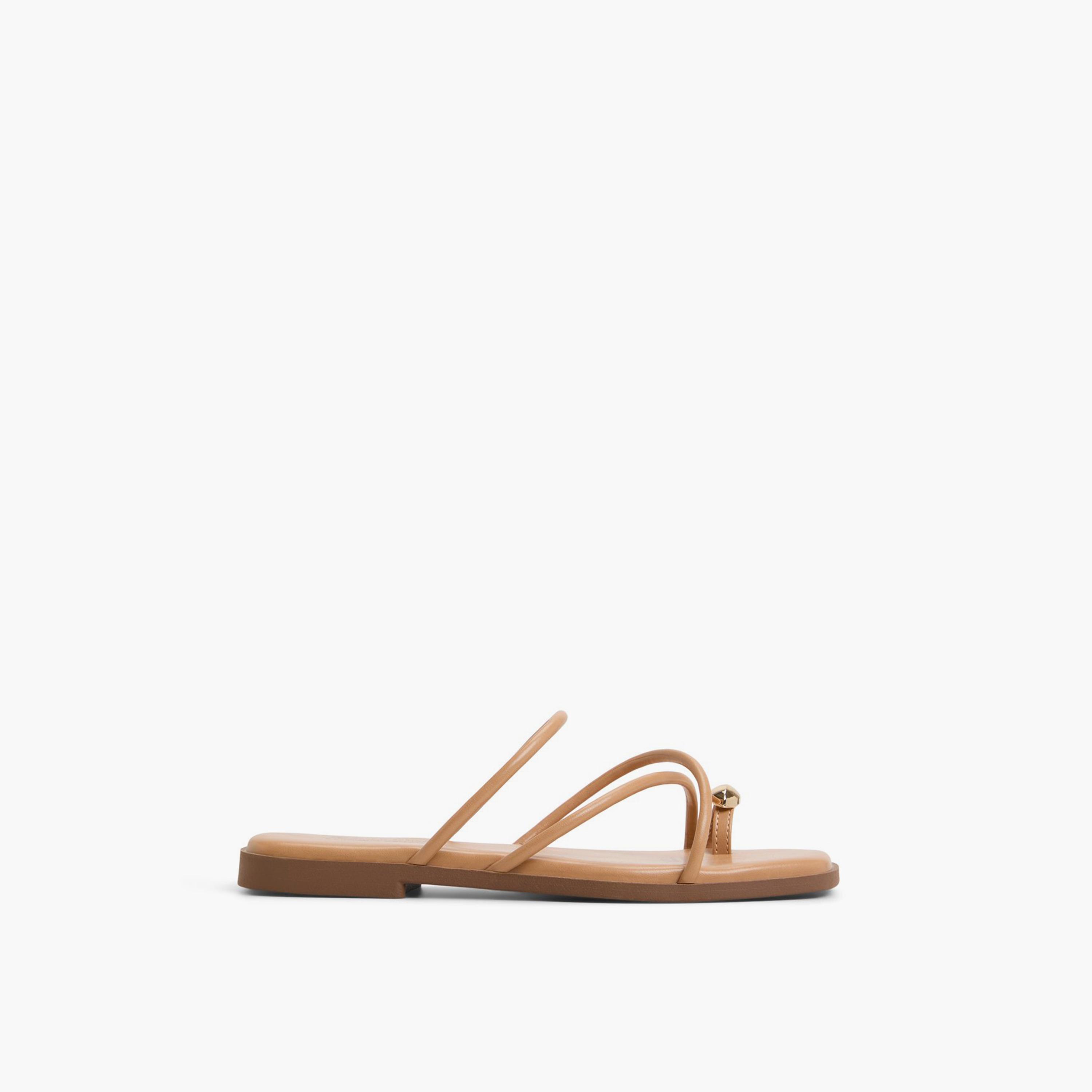 كول ات سبرينغ- صندل بحلقة إصبع القدم للنساء | 30LUNAROSE-women-shoes-sandals-flats-image-3