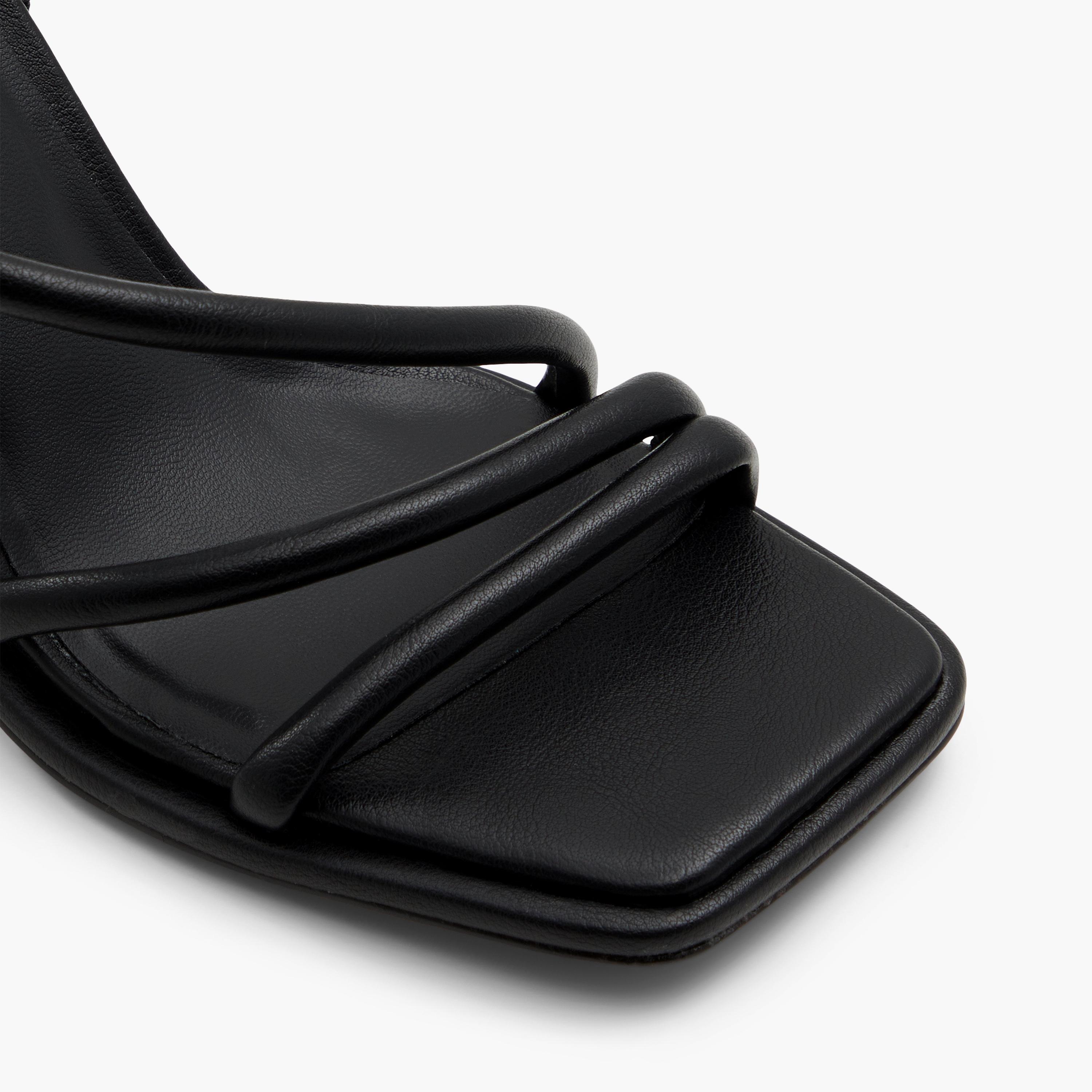 كول ات سبرينج صندل كعب مربع بحزام للنساء | 30LUXE-women-shoes-heels-image-2