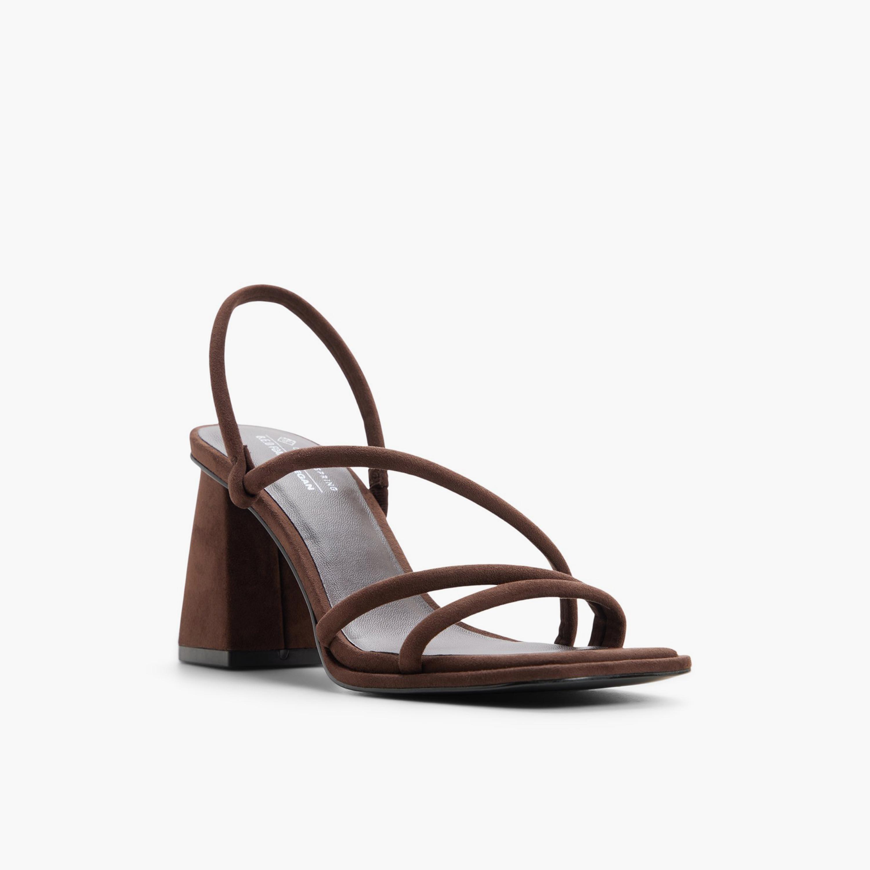 كول ات سبرينج صندل كعب مربع بحزام للنساء | 30LUXE-women-shoes-heels-image-36