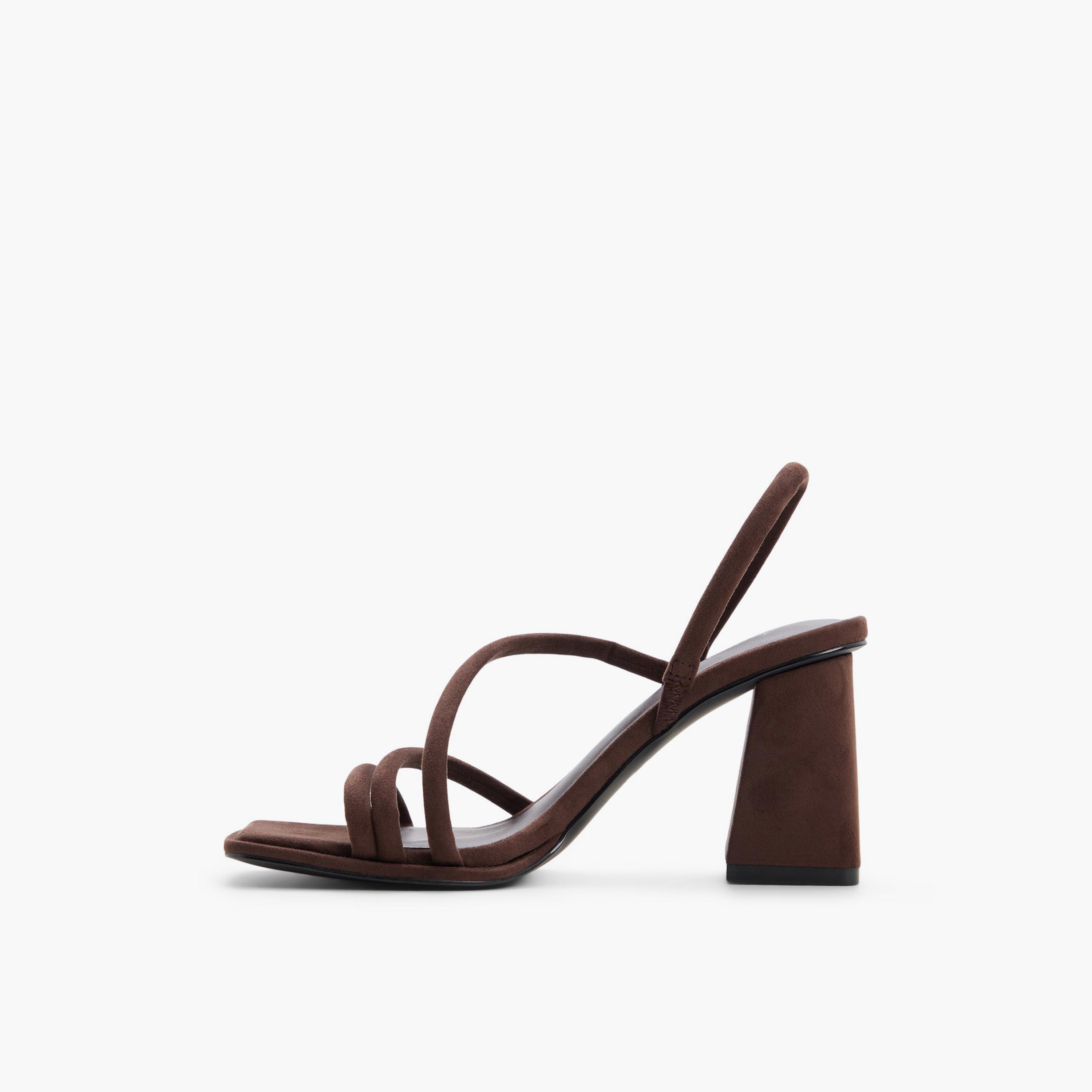كول ات سبرينج صندل كعب مربع بحزام للنساء | 30LUXE-women-shoes-heels-image-39