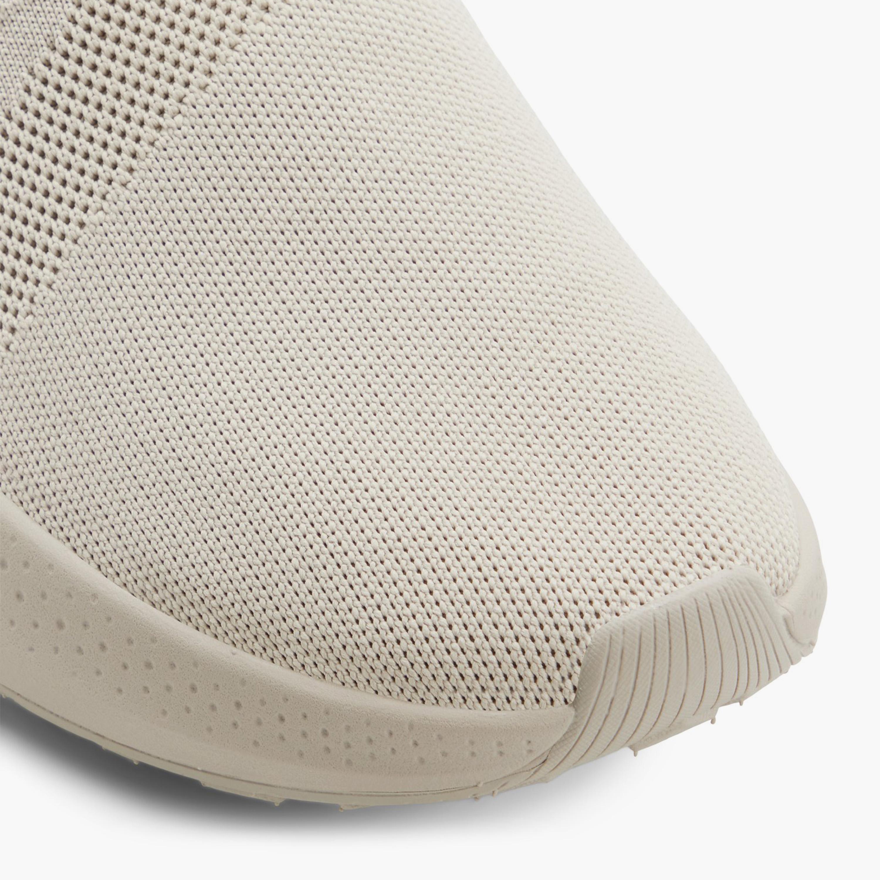 كول ات سبرينغ - حذاء رياضي ماكايرا رجالي سهل الارتداء يصل إلى الكاحل المنخفض | 30MAKAIRA-men-shoes-sneakers-image-2