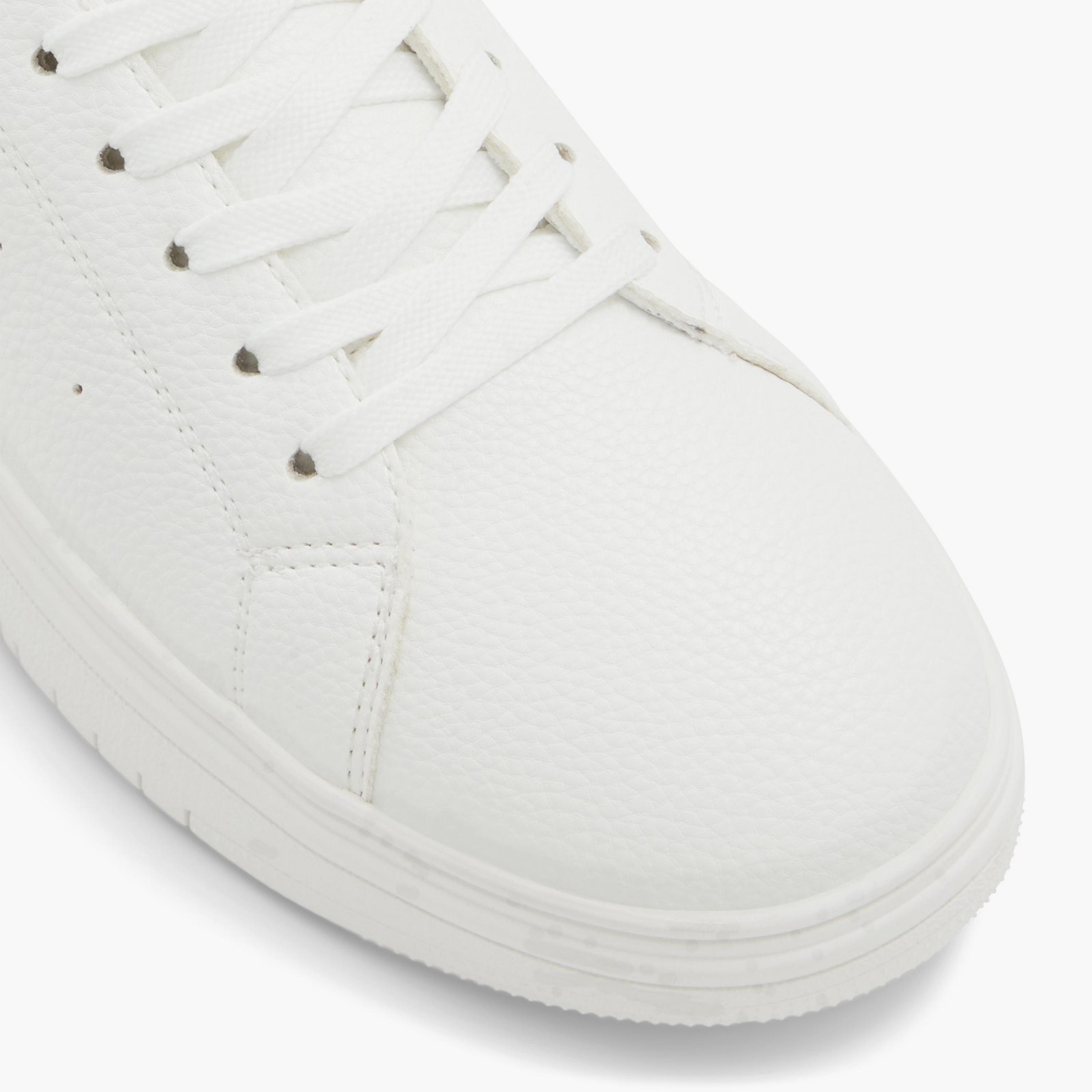 كول ات سبرينغ- حذاء رياضي نيوكومب للرجال برباط برباط منخفض | 30NEWCOMB-men-shoes-sneakers-image-11