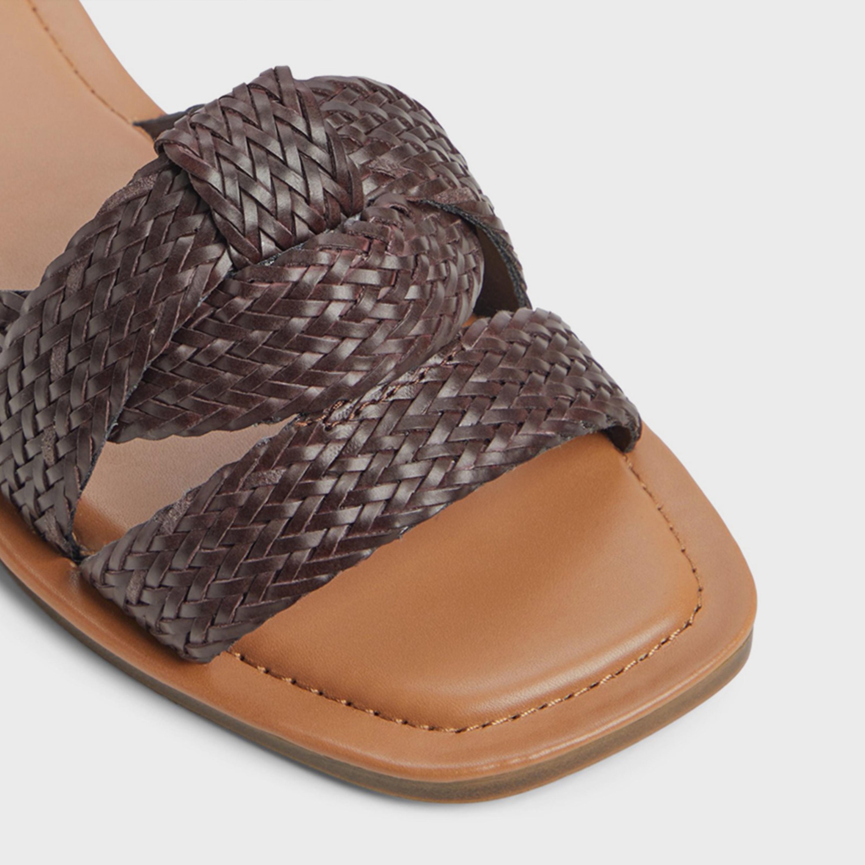كول ات سبرينغ - صندل مسطح سهل الارتداء للنساء | 30PAULLAH-women-shoes-sandals-flats-image-8