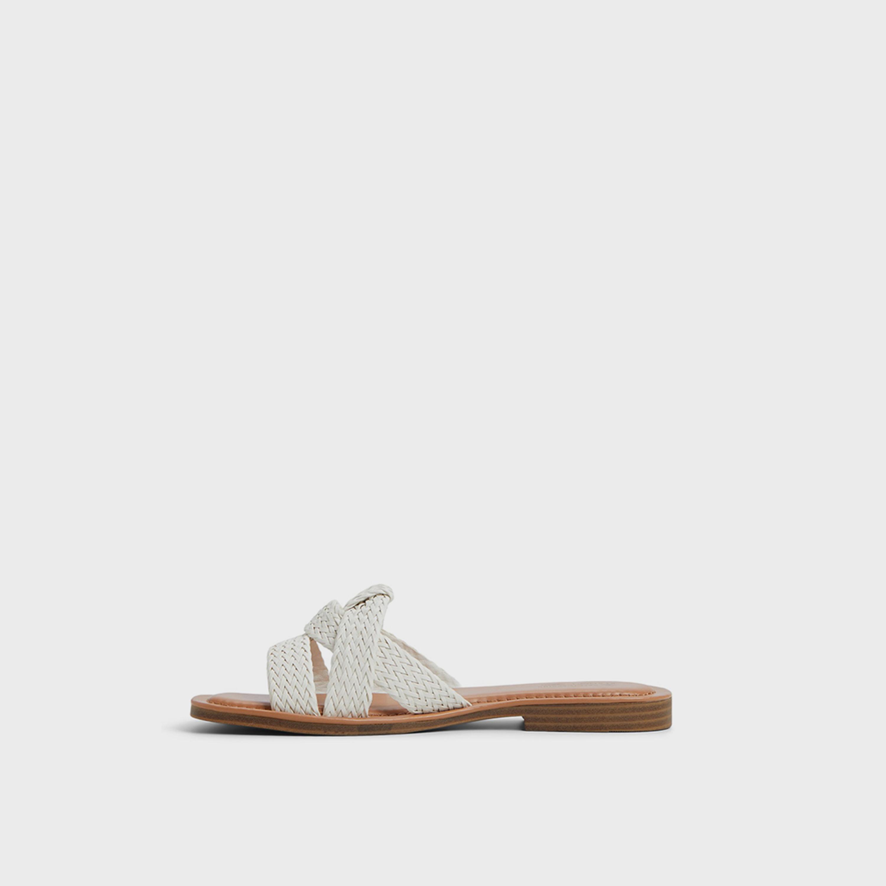 كول ات سبرينغ - صندل مسطح سهل الارتداء للنساء | 30PAULLAH-women-shoes-sandals-flats-image-11