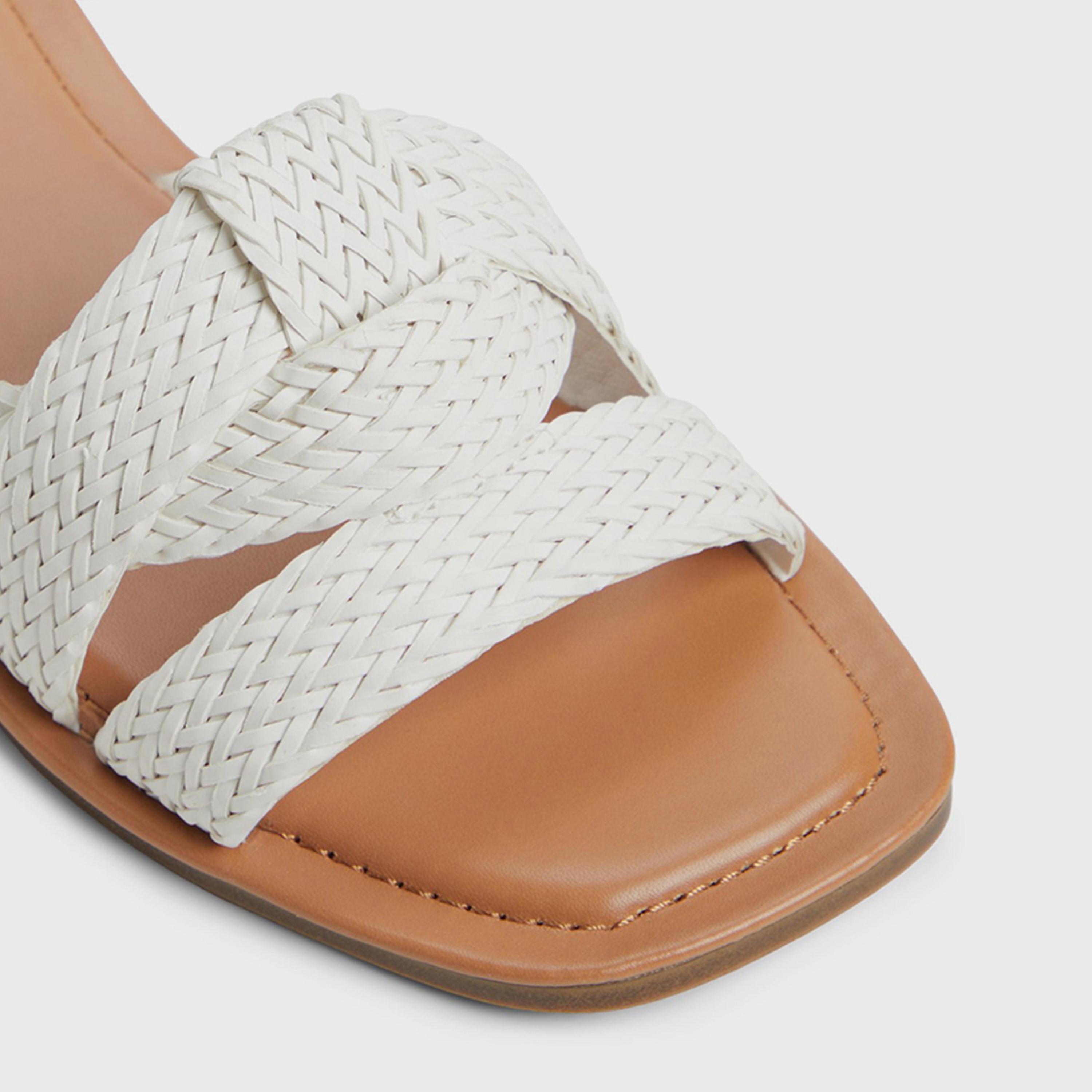 كول ات سبرينغ - صندل مسطح سهل الارتداء للنساء | 30PAULLAH-women-shoes-sandals-flats-image-12