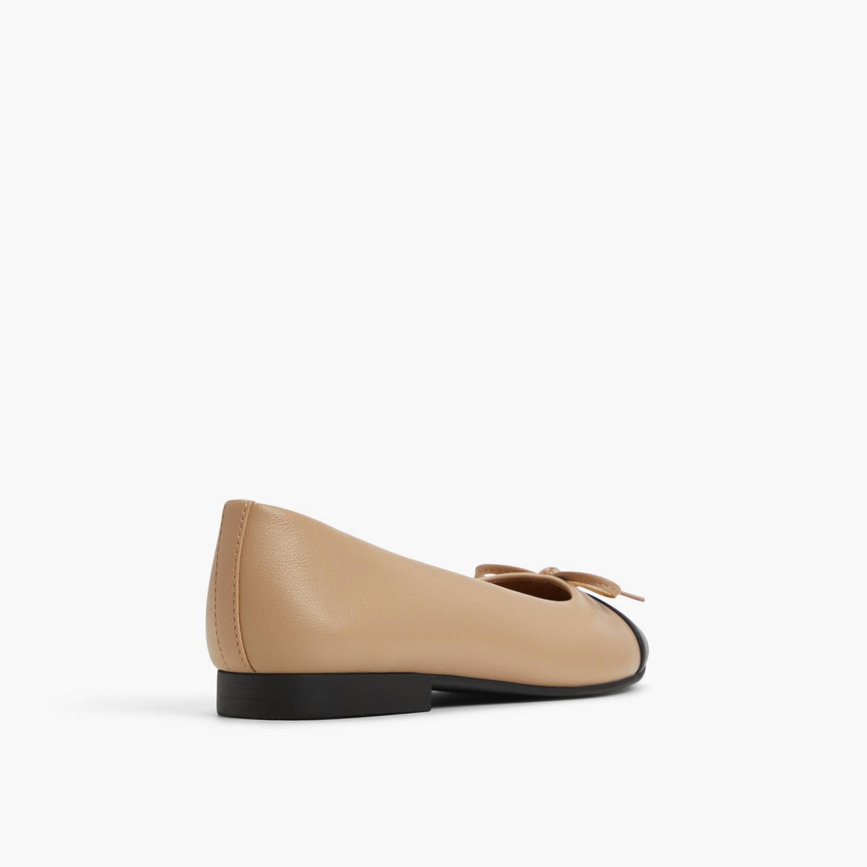 كول ات سبرينج حذاء بالارينا نسائي بمقدمة مستديرة وفيونكة 30SWEETY-women-shoes-ballerinas-image-39
