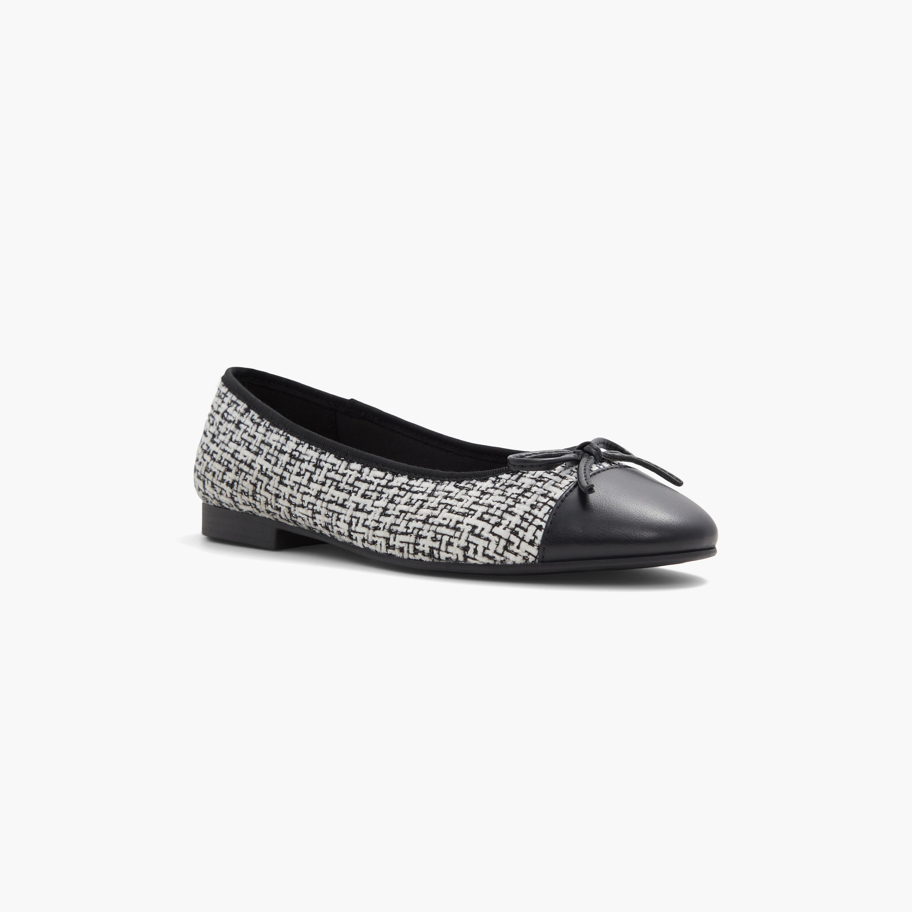 كول ات سبرينج حذاء بالارينا نسائي بمقدمة مستديرة وفيونكة 30SWEETY-women-shoes-ballerinas-image-13