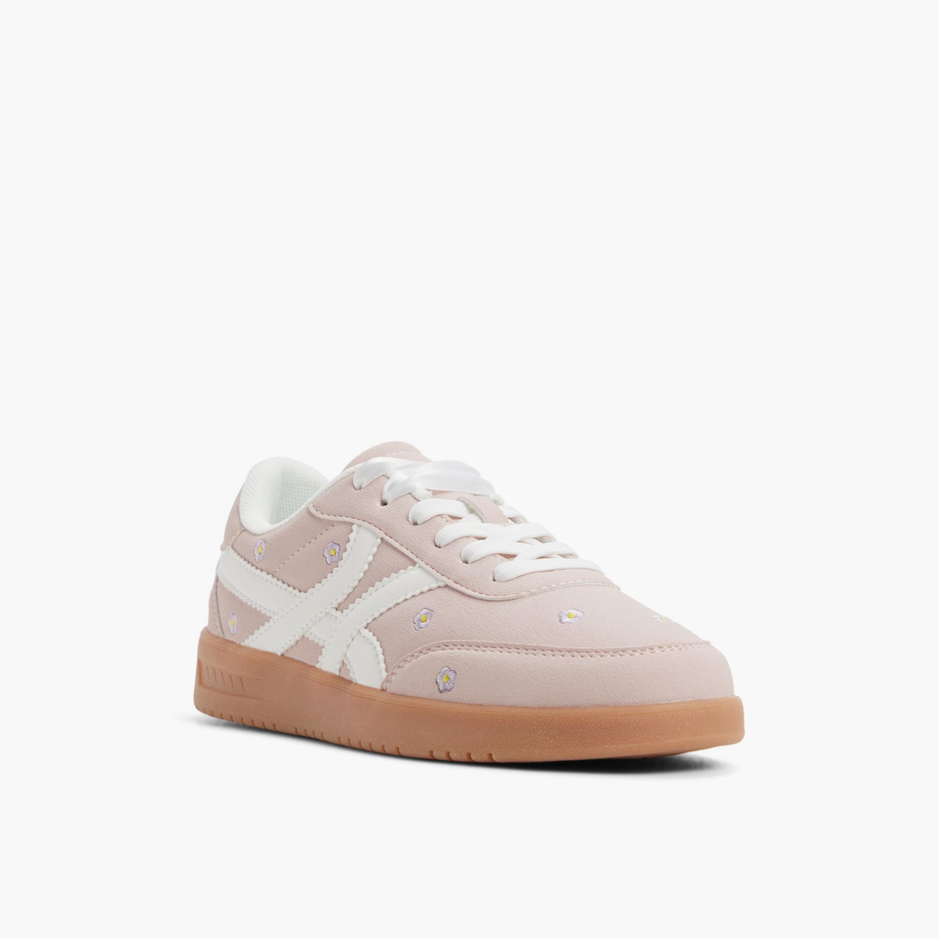 كول ات سبرينغ - حذاء رياضي سينثيا نسائي برباط أمامي كاحل منخفض مسطح | 30SYNTHIA-women-shoes-sneakers-image-1