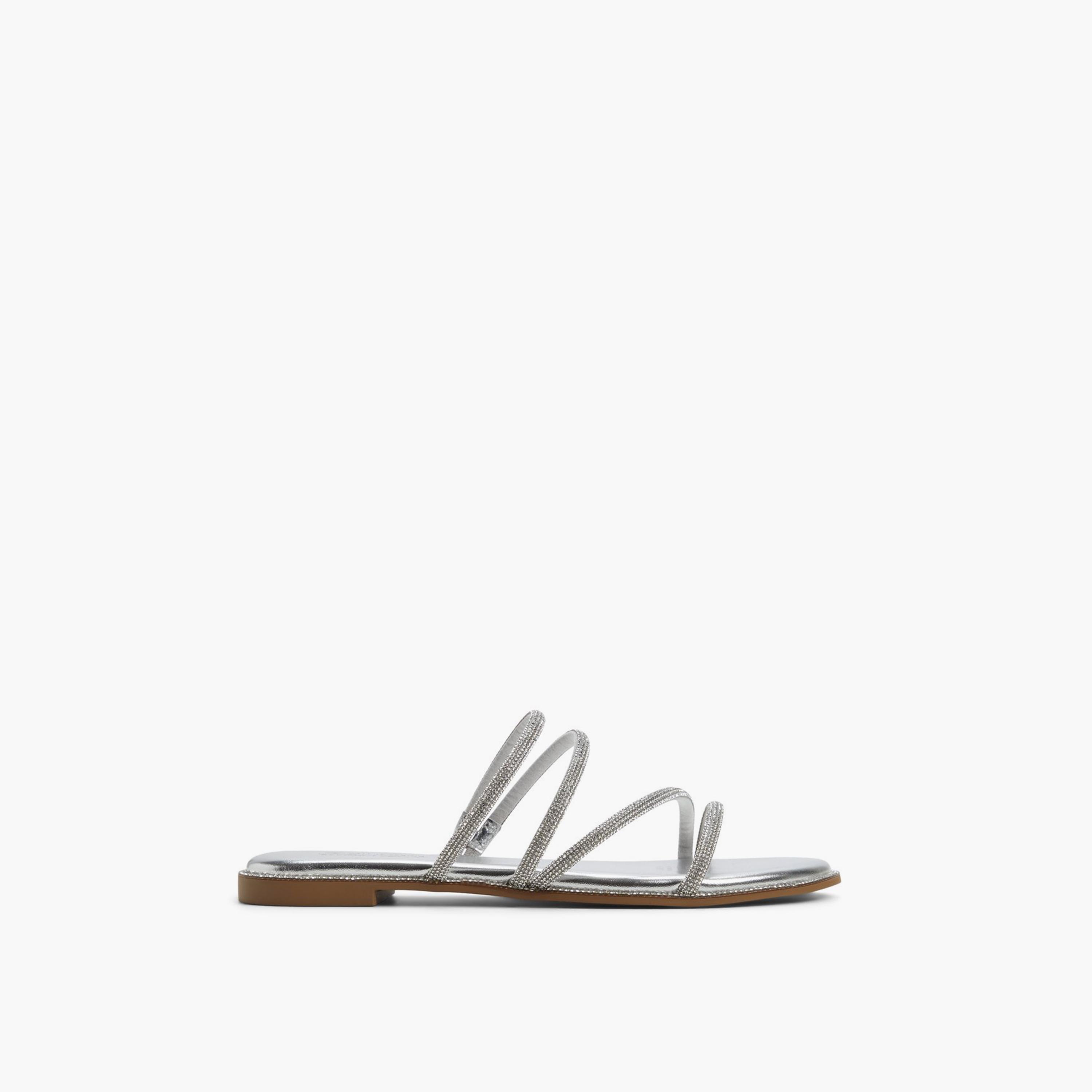 كول ات سبرينغ- صندل سهل الارتداء للنساء | 30VAMIKA-women-shoes-sandals-flats-image-3