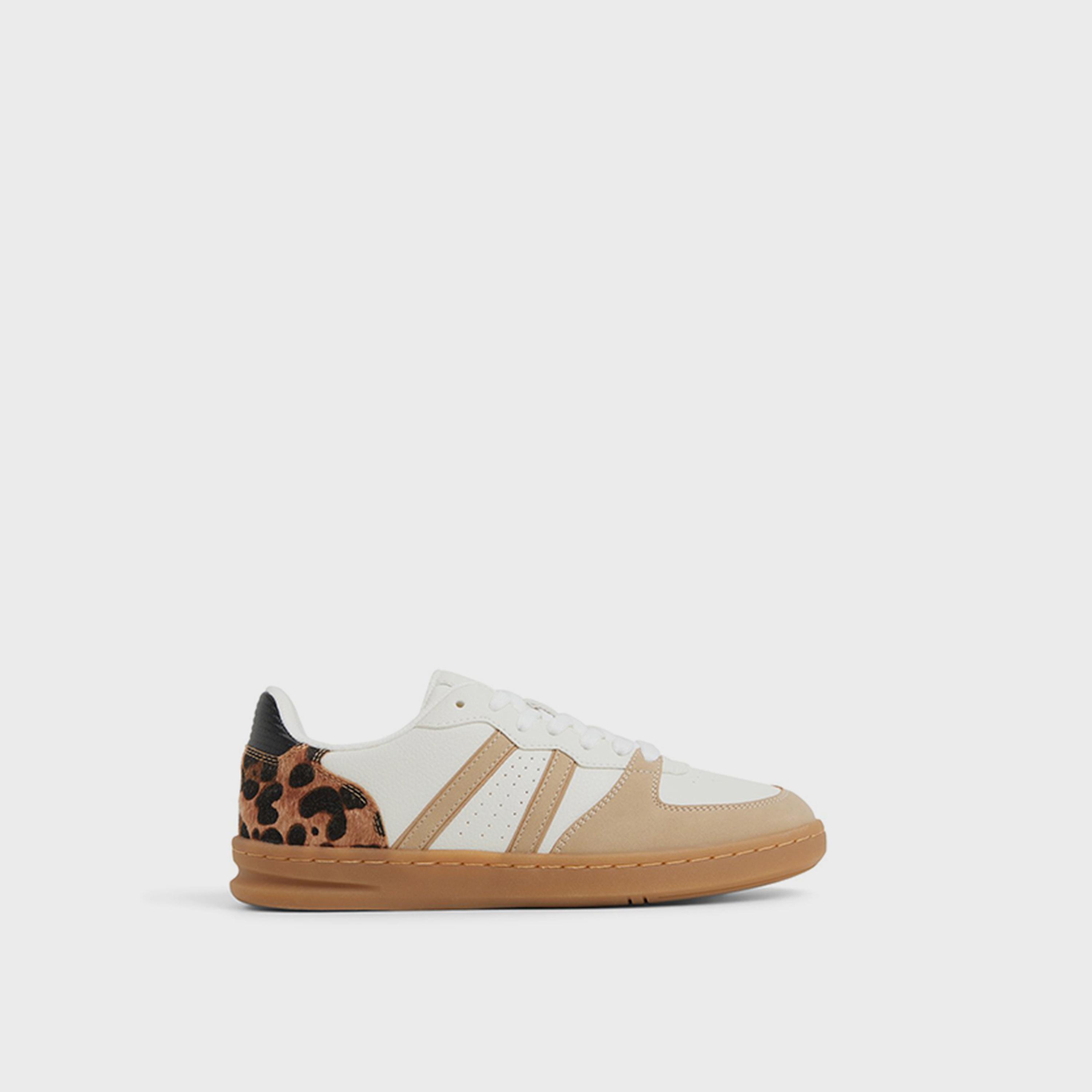 كول ات سبرينغ - حذاء رياضي برباط حتى الكاحل للنساء | 30YOSHIDAA-women-shoes-sneakers-image-1