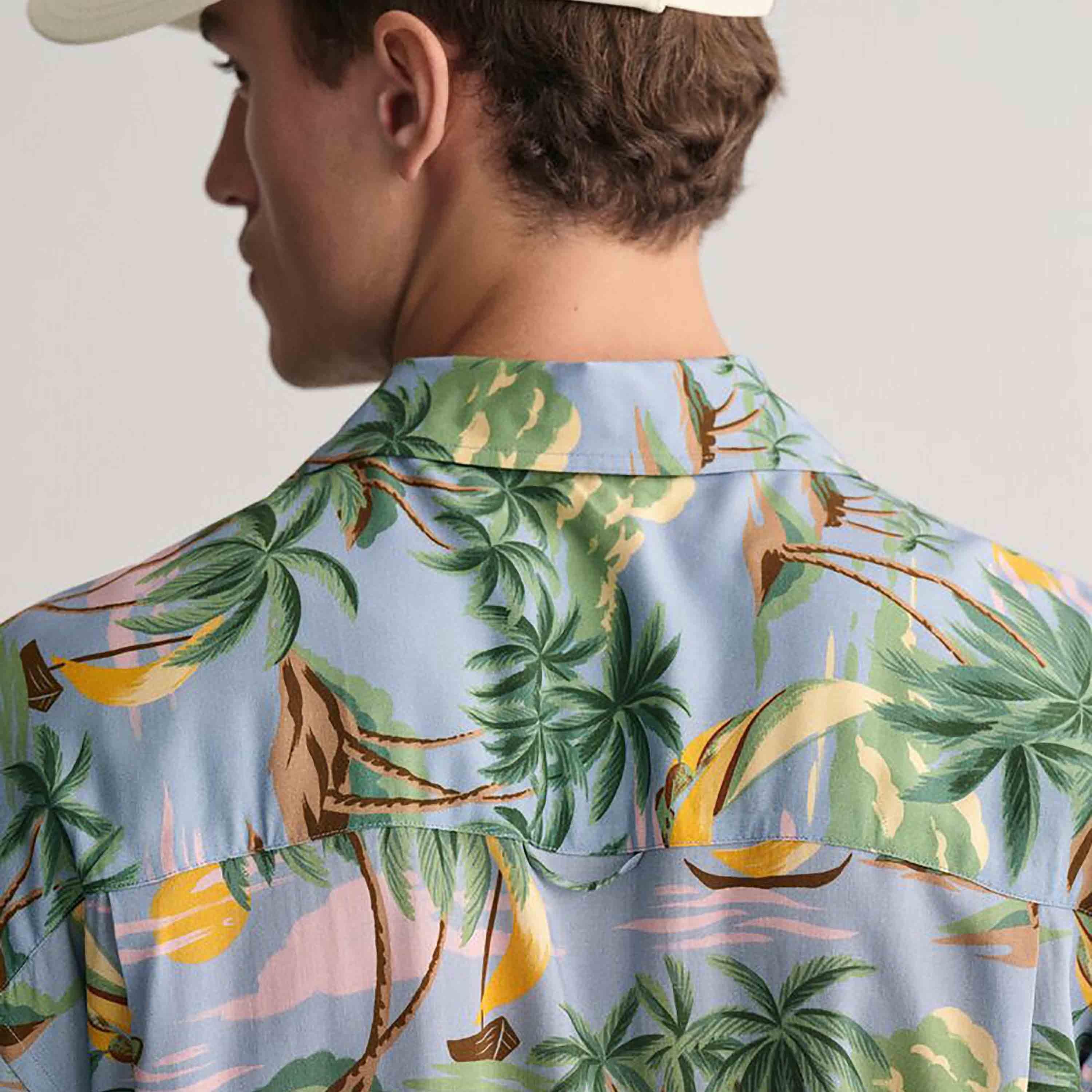 Gant Relaxed Fit Printed Collared Short Sleeves Men's Shirt-men-clothing-shirts-image-5