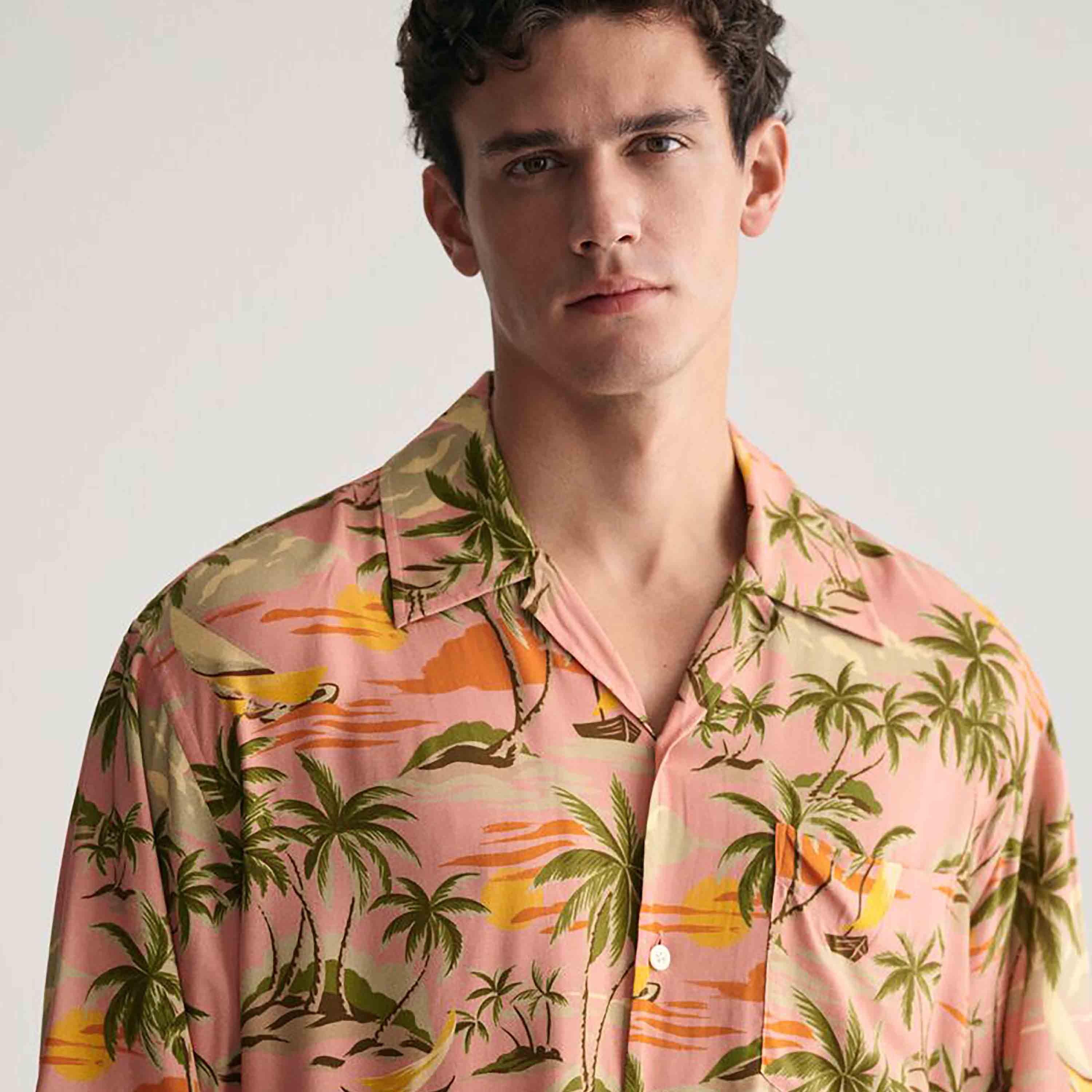 Gant Relaxed Fit Printed Collared Short Sleeves Men's Shirt-men-clothing-shirts-image-7