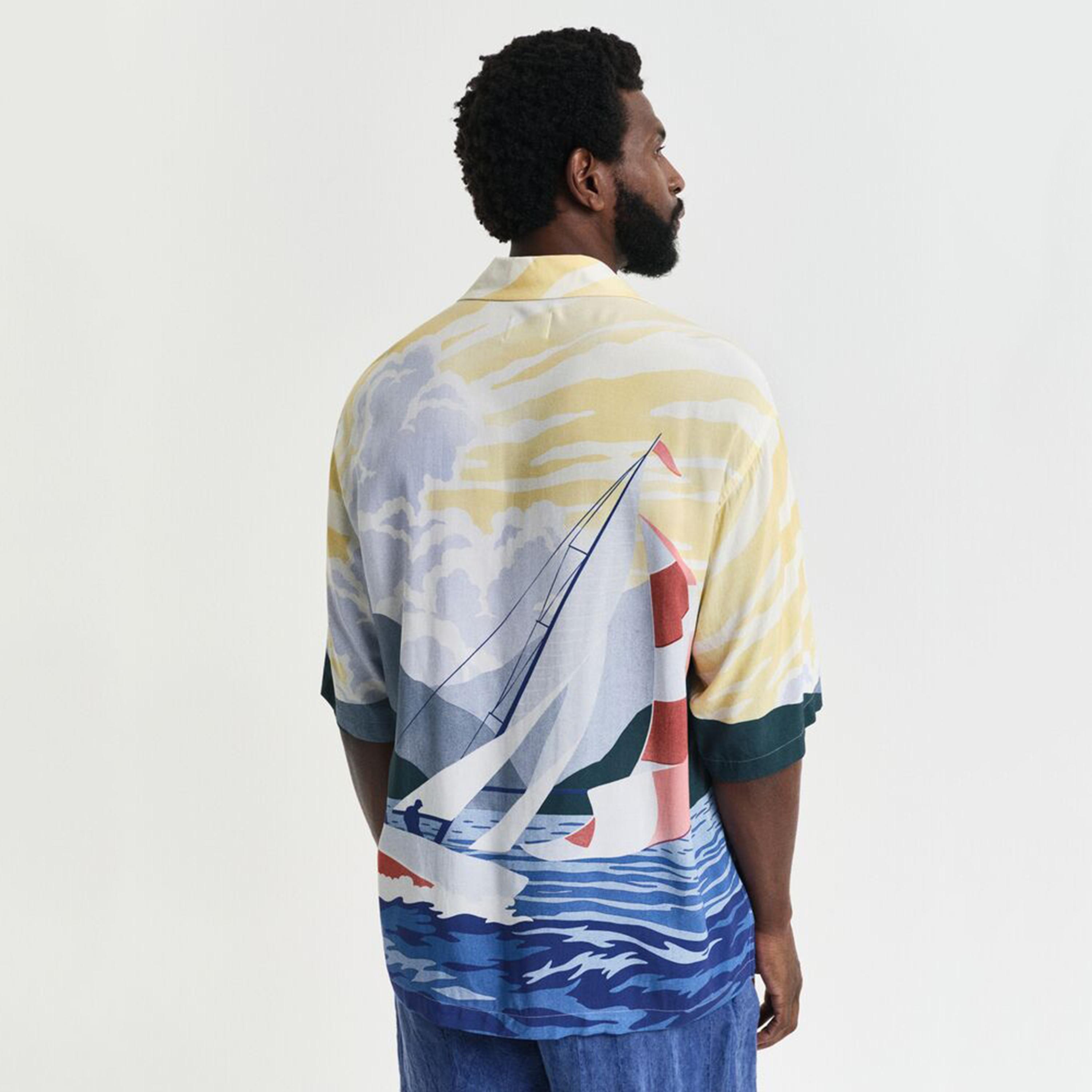 Gant Printed Relaxed Fit Short Sleeves Resort Collar Men's Shirt-men-clothing-shirts-image-4