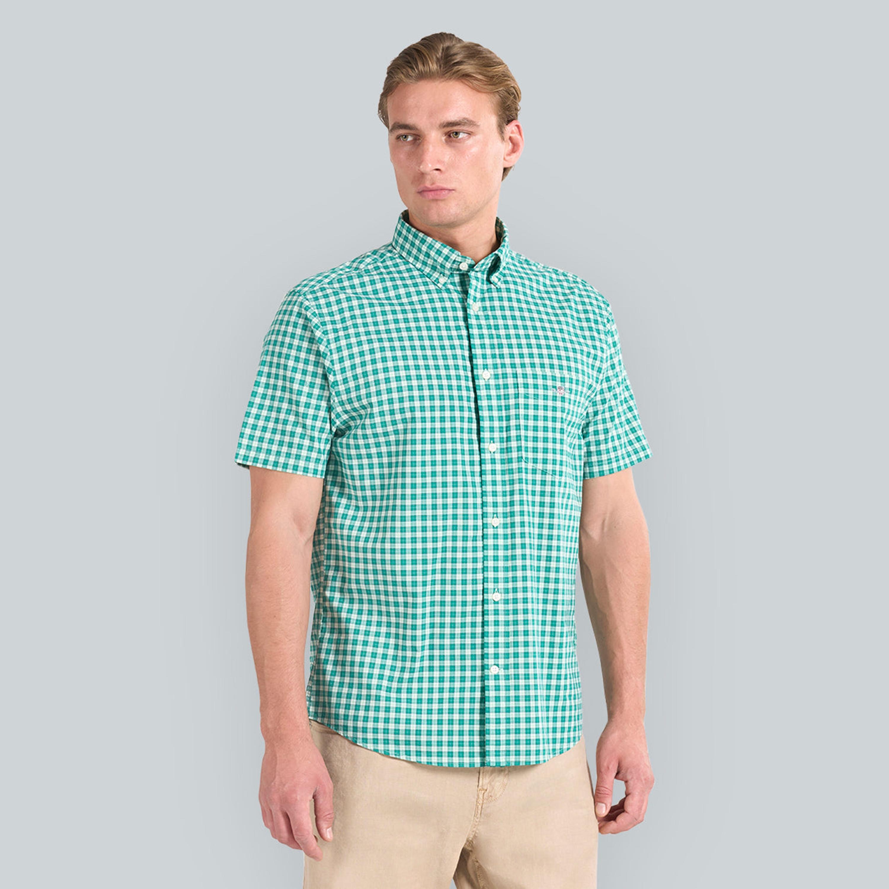 قميص رجالي بقصة عادية بياقة بأزرار سفلية كاروهات وأكمام قصيرة من جانت.-men-clothing-shirts-image-1