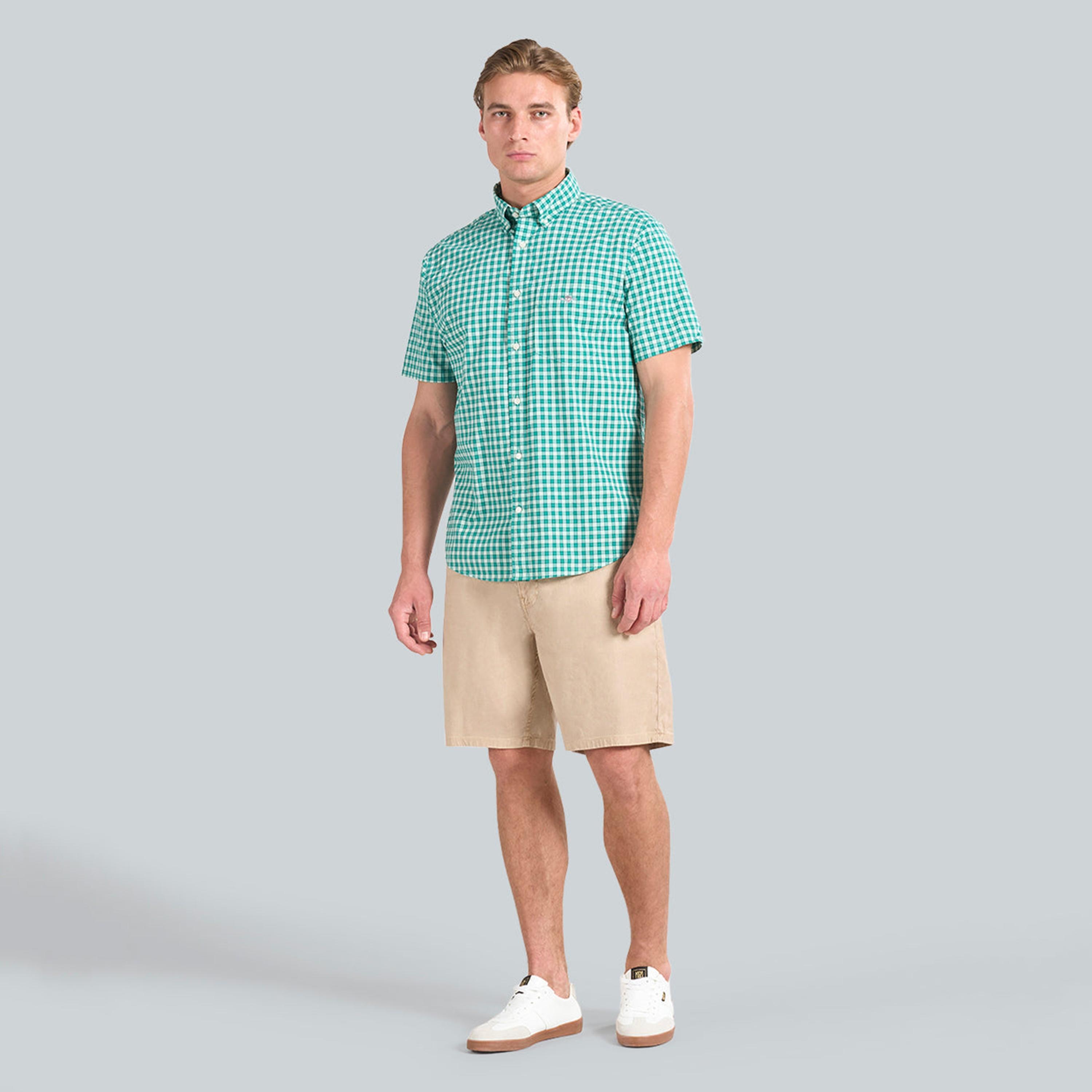قميص رجالي بقصة عادية بياقة بأزرار سفلية كاروهات وأكمام قصيرة من جانت.-men-clothing-shirts-image-3