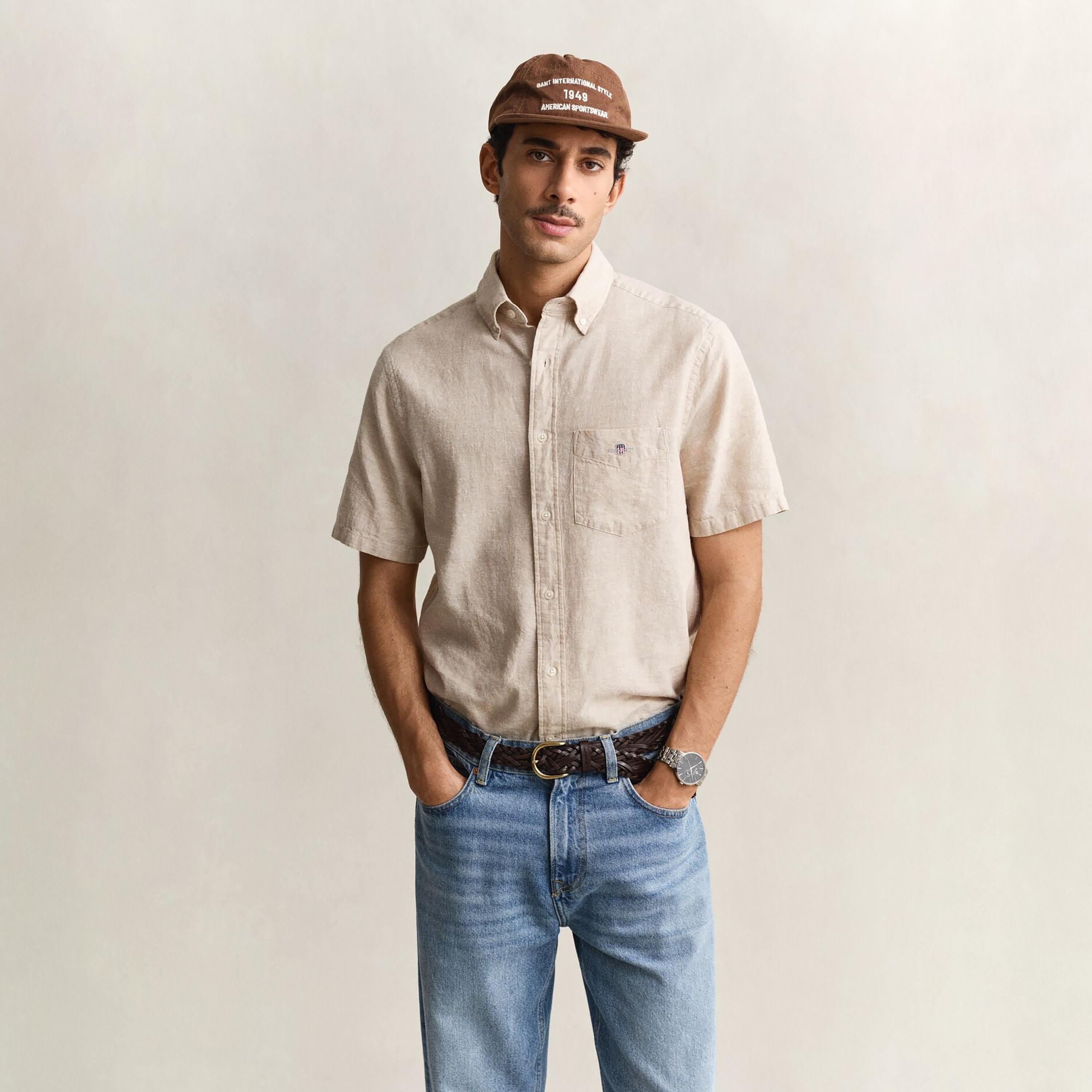قميص رجالي من الكتان السادة بقصة عادية وياقة وأزرار وأكمام قصيرة من جانت-men-clothing-shirts-image-6