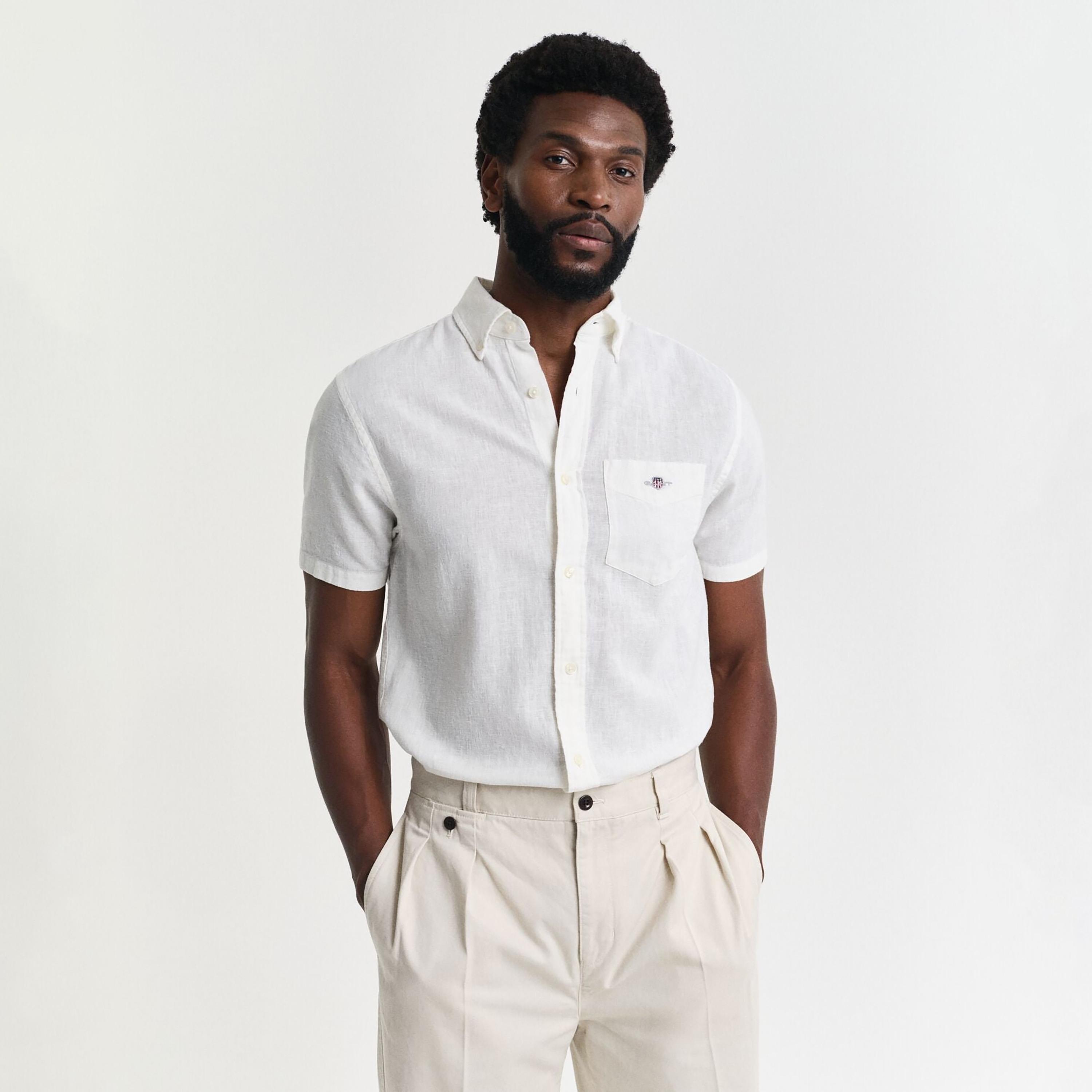 قميص رجالي من الكتان السادة بقصة عادية وياقة وأزرار وأكمام قصيرة من جانت-men-clothing-shirts-image-1