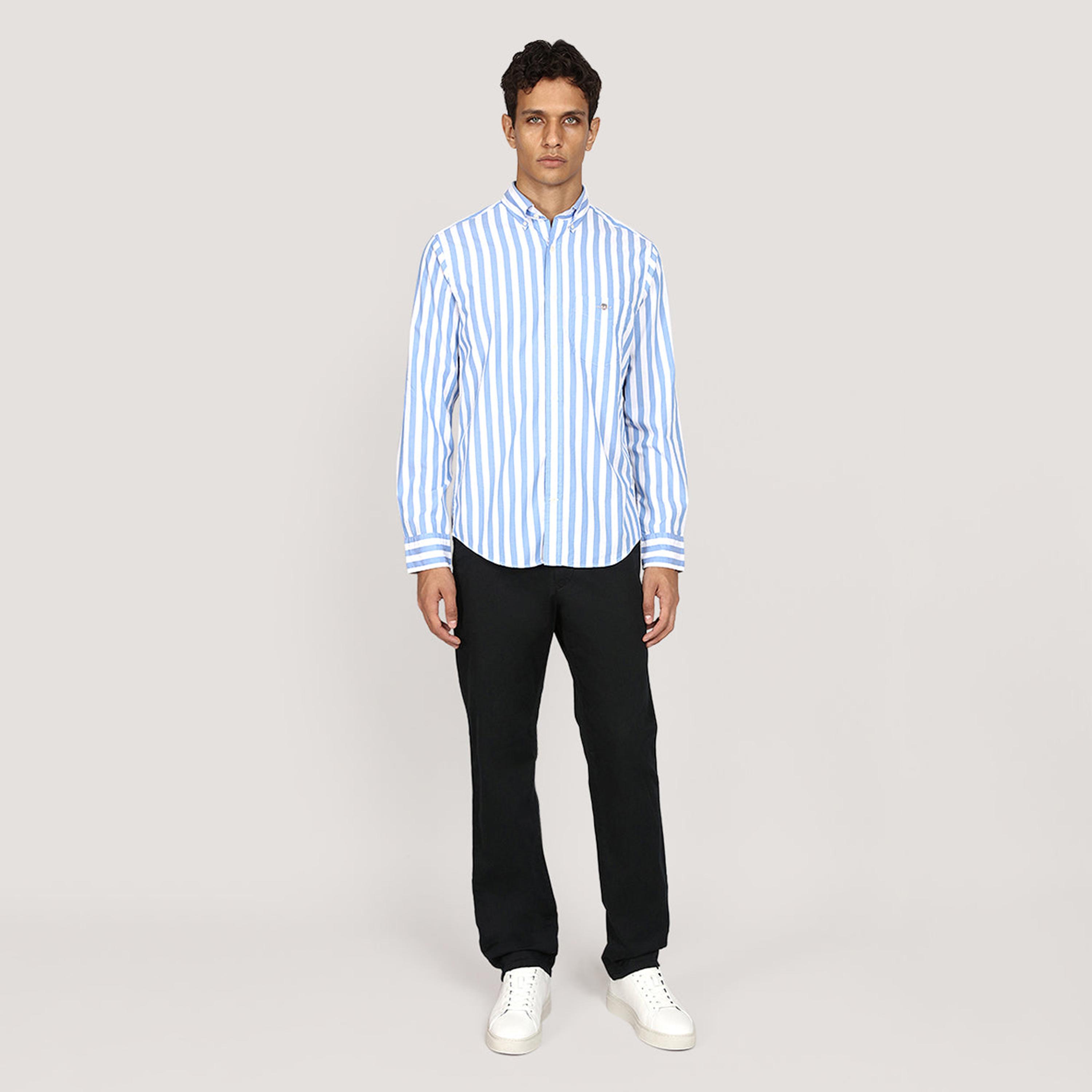 قميص بوبلين رجالي بقصة عادية بياقة بأزرار وأكمام طويلة، مخطط من جانت-men-clothing-shirts-image-2