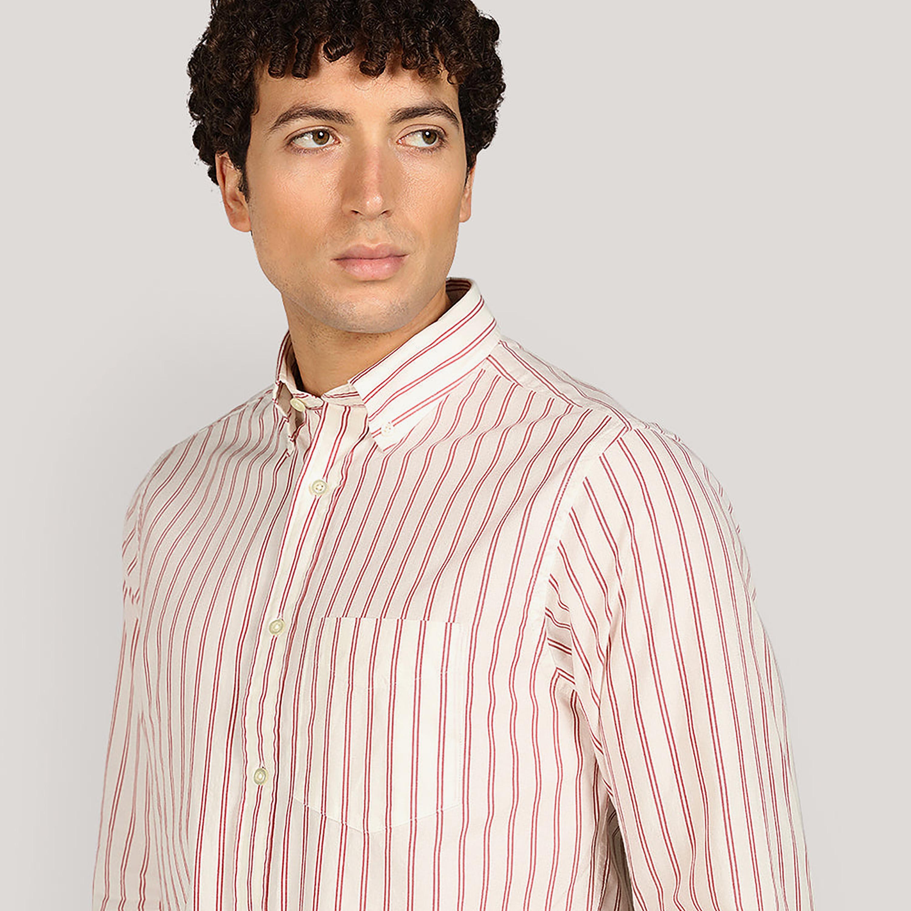 قميص بوبلين رجالي بقصة عادية بياقة بأزرار وأكمام طويلة، مخطط من جانت-men-clothing-shirts-image-3