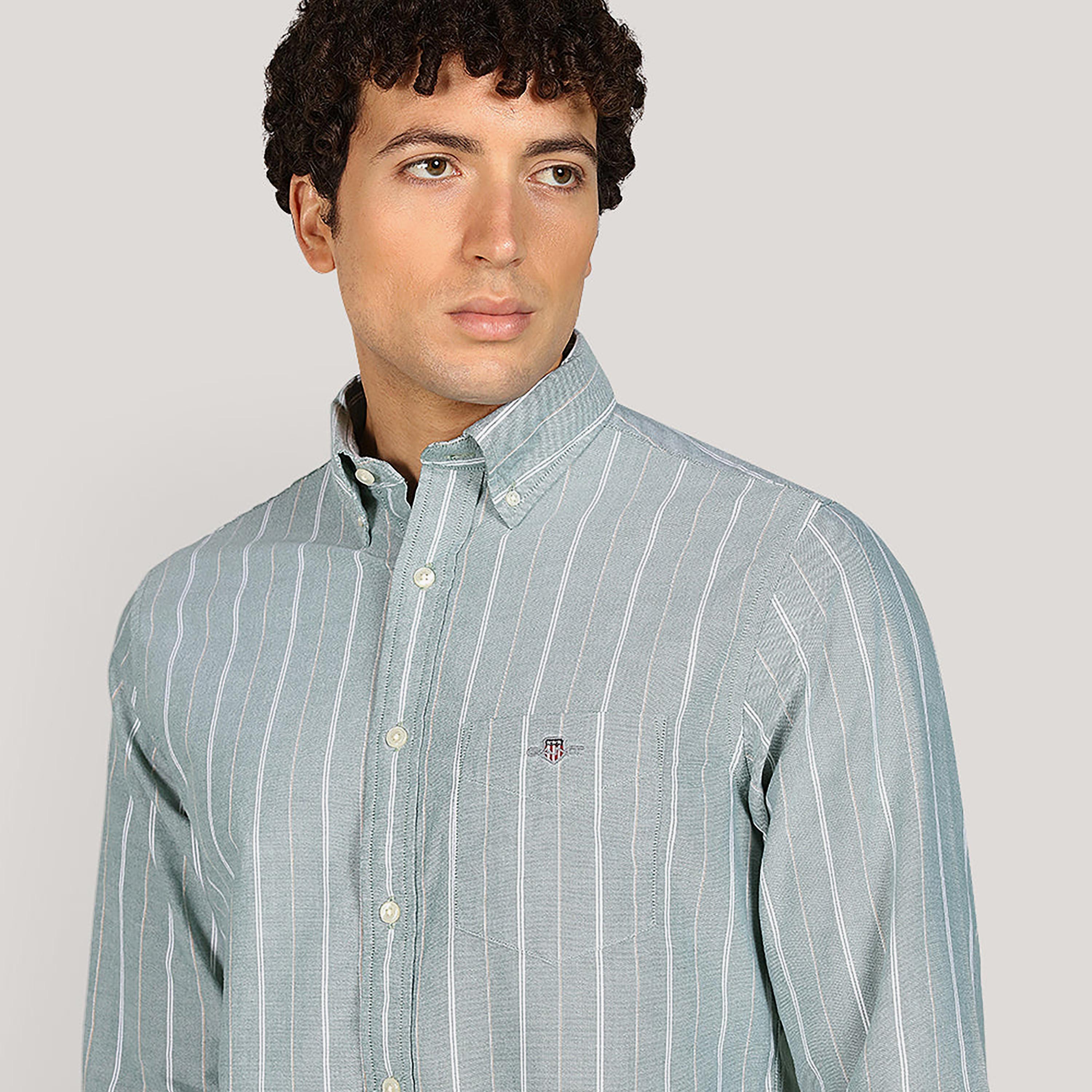 قميص أكسفورد رجالي بقصة عادية بياقة بأزرار وأكمام طويلة، مخطط من جانت-men-clothing-shirts-image-3