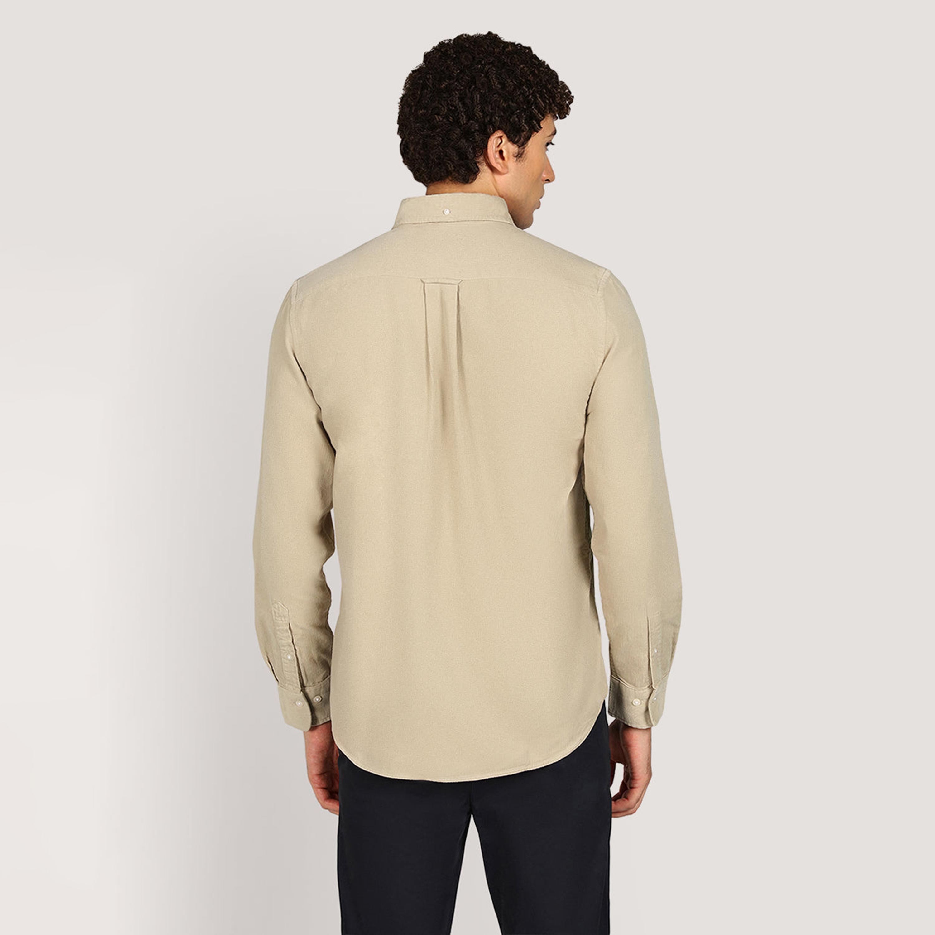قميص رجالي بقصة عادية بياقة بأزرار من قماش الكوردروي وأكمام طويلة من جانت-men-clothing-shirts-image-4