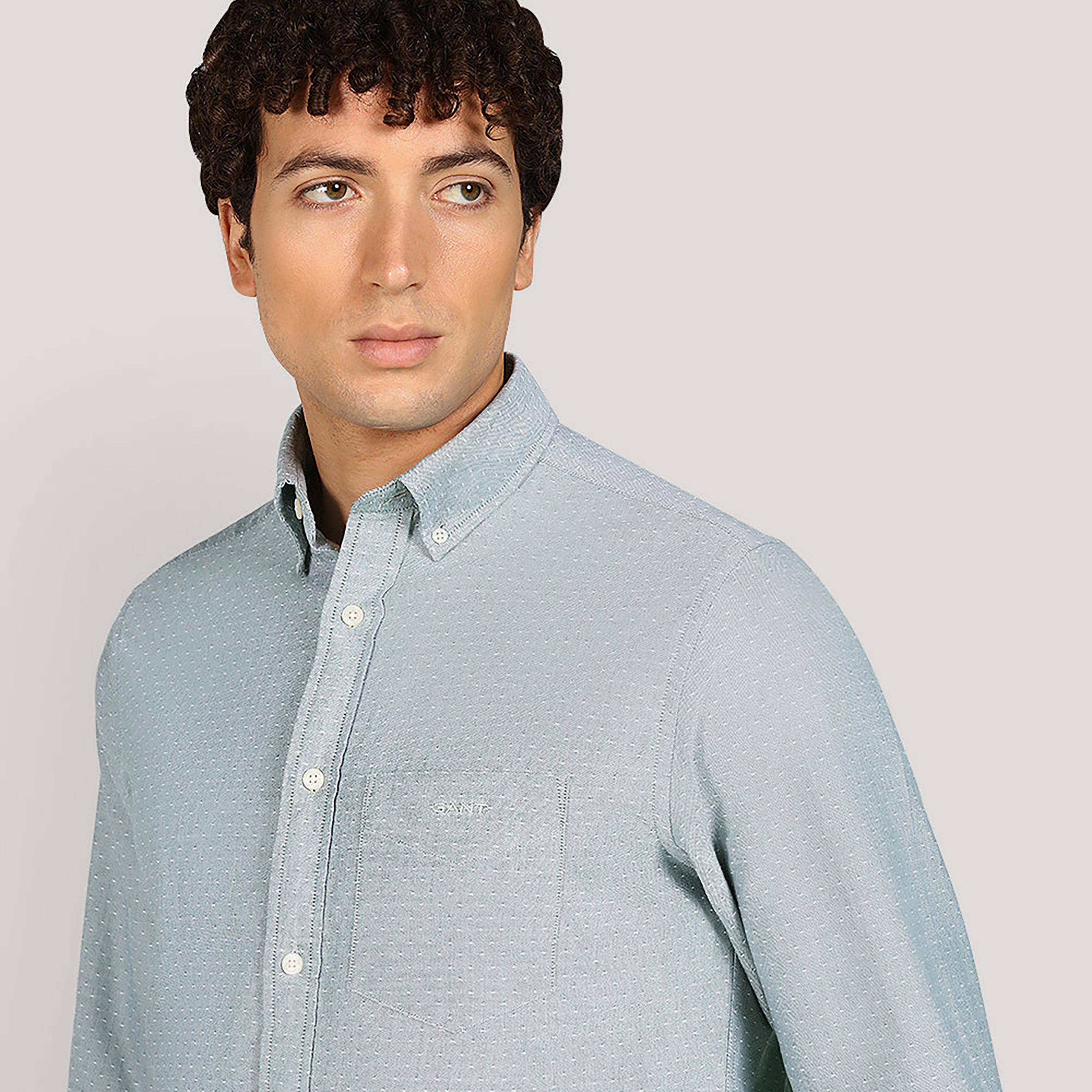 قميص أكسفورد رجالي بقصة عادية بياقة بأزرار ومنقّط دوبي وأكمام طويلة من جانت-men-clothing-shirts-image-3