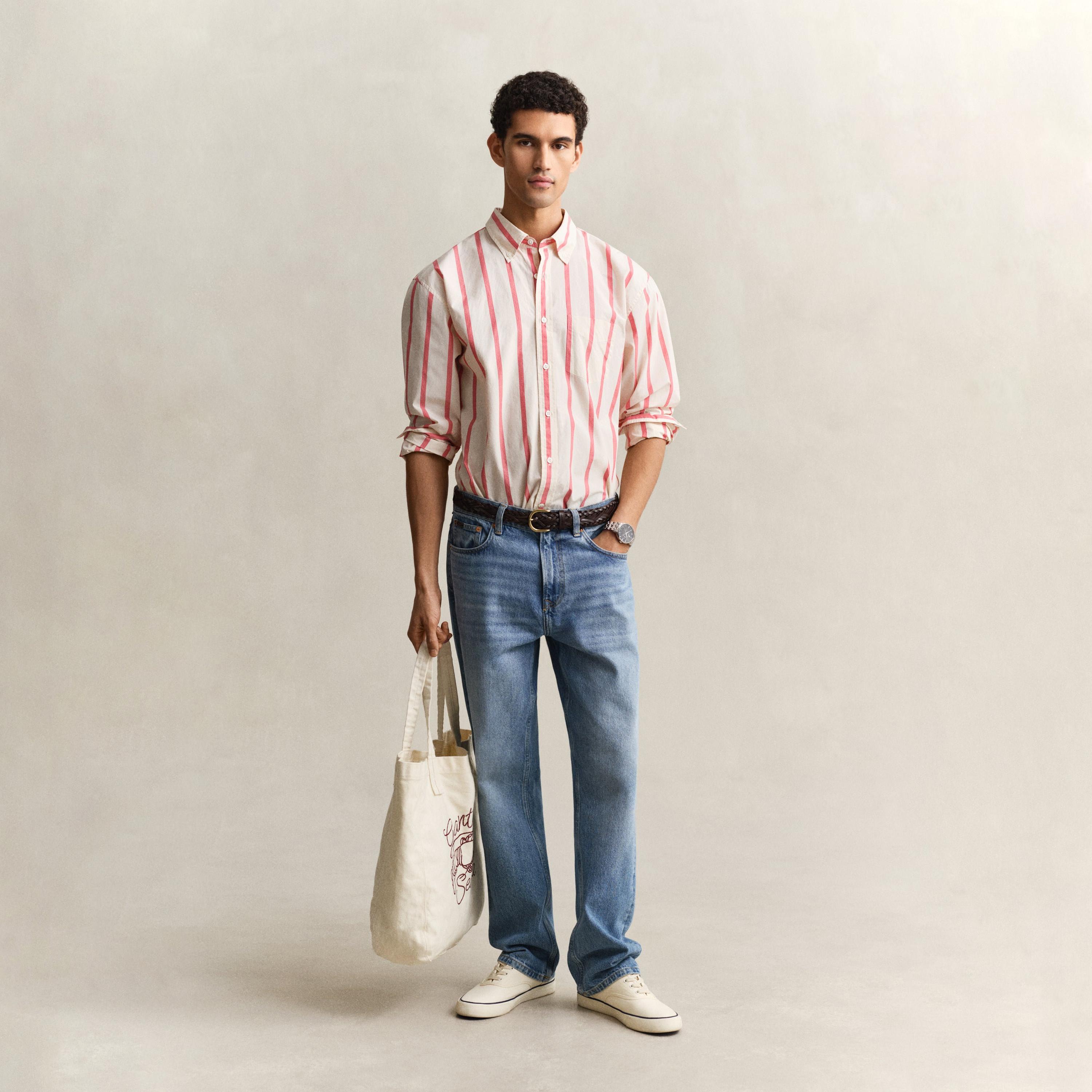 قميص رجالي بتصميم مخطط مريح وياقة بأزرار وأكمام طويلة من جانت-men-clothing-shirts-image-2