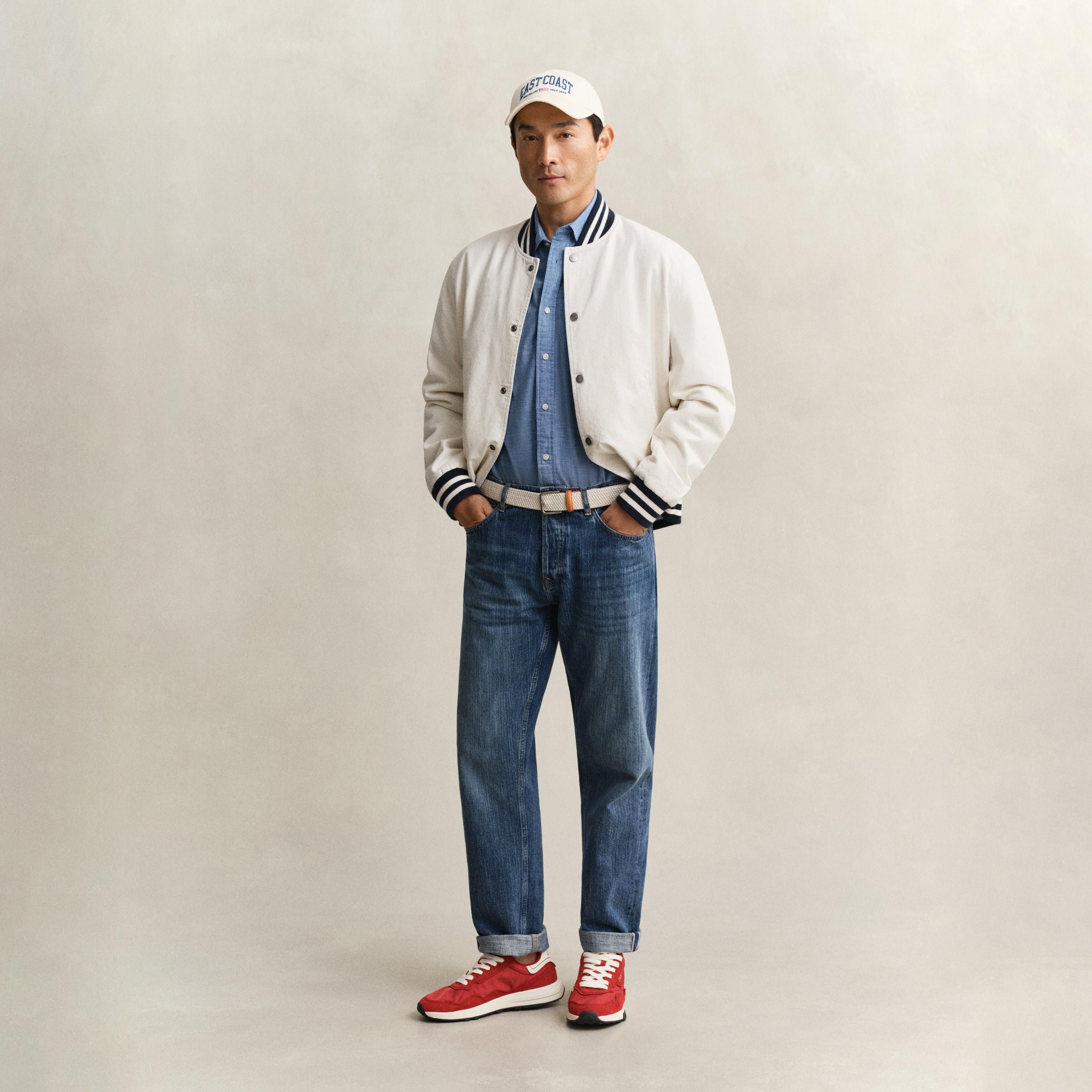 قميص رجالي بأكمام طويلة وقصة "ريجيولار فيت" سادة وياقة "سبريد" من جانت-men-clothing-shirts-image-2
