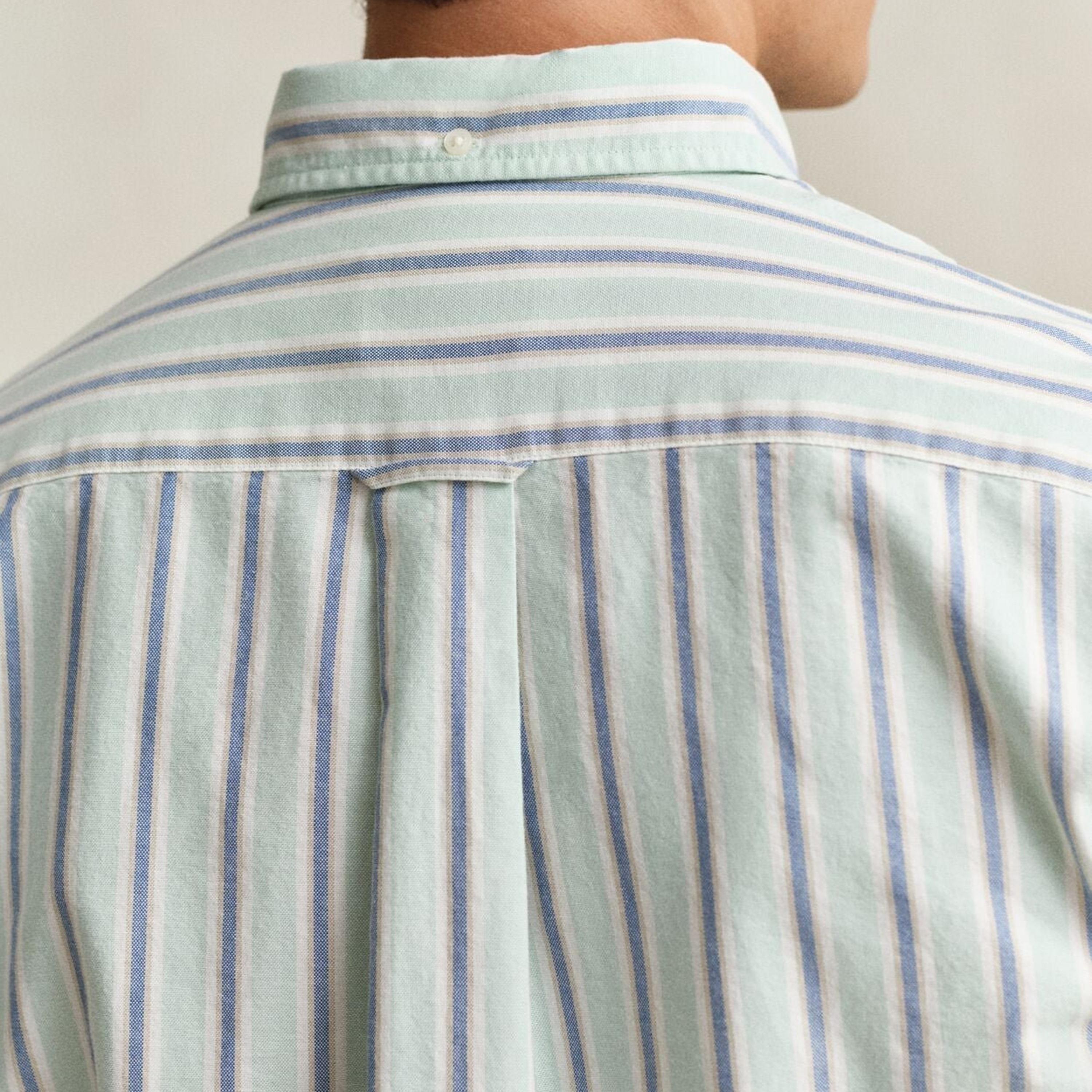 قميص رجالي مخطط بقصّة عادية وأزرار وأكمام طويلة من جانت-men-clothing-shirts-image-3