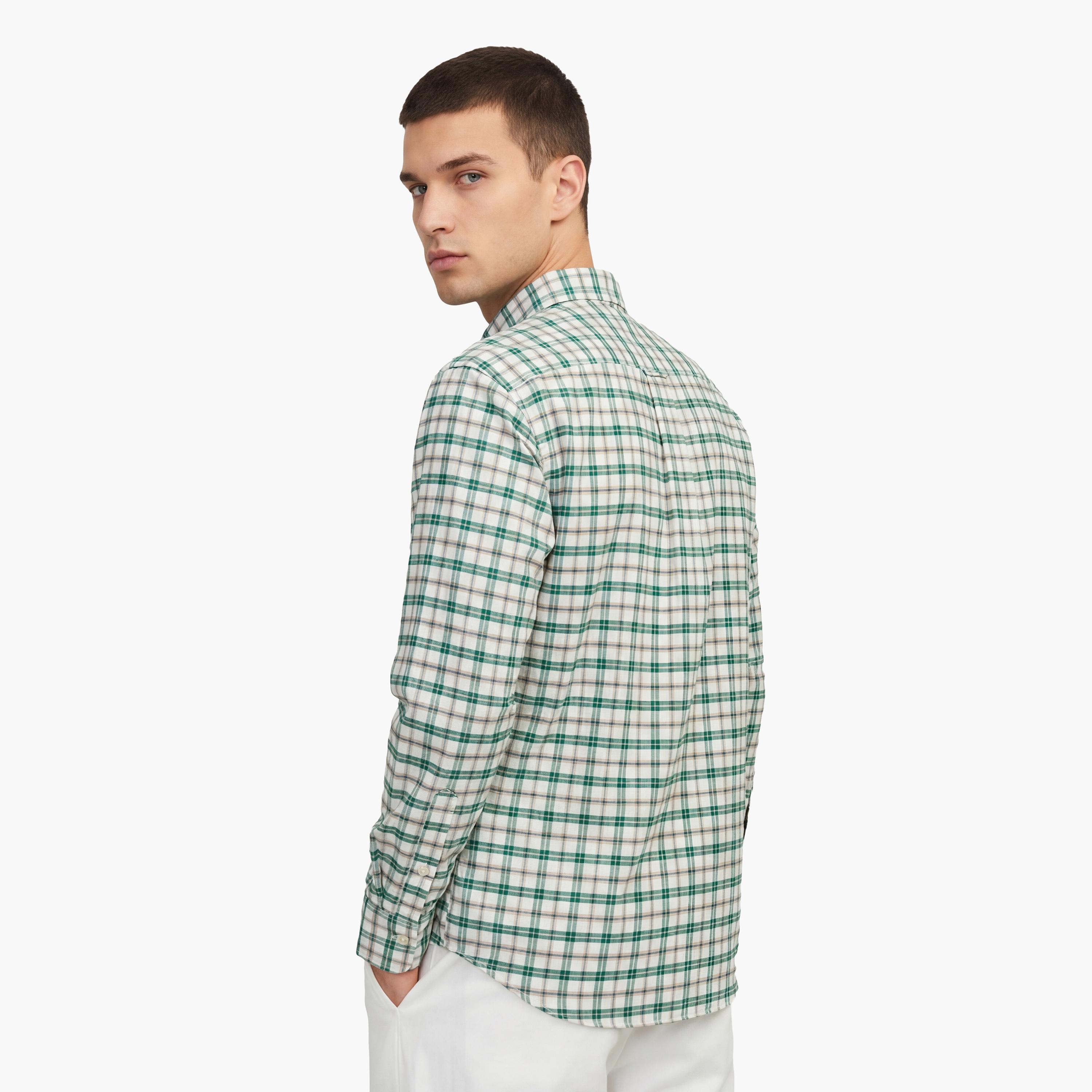 قميص رجالي بقصّة عادية وأكمام طويلة وياقة بأزرار من جانت-men-clothing-shirts-image-4