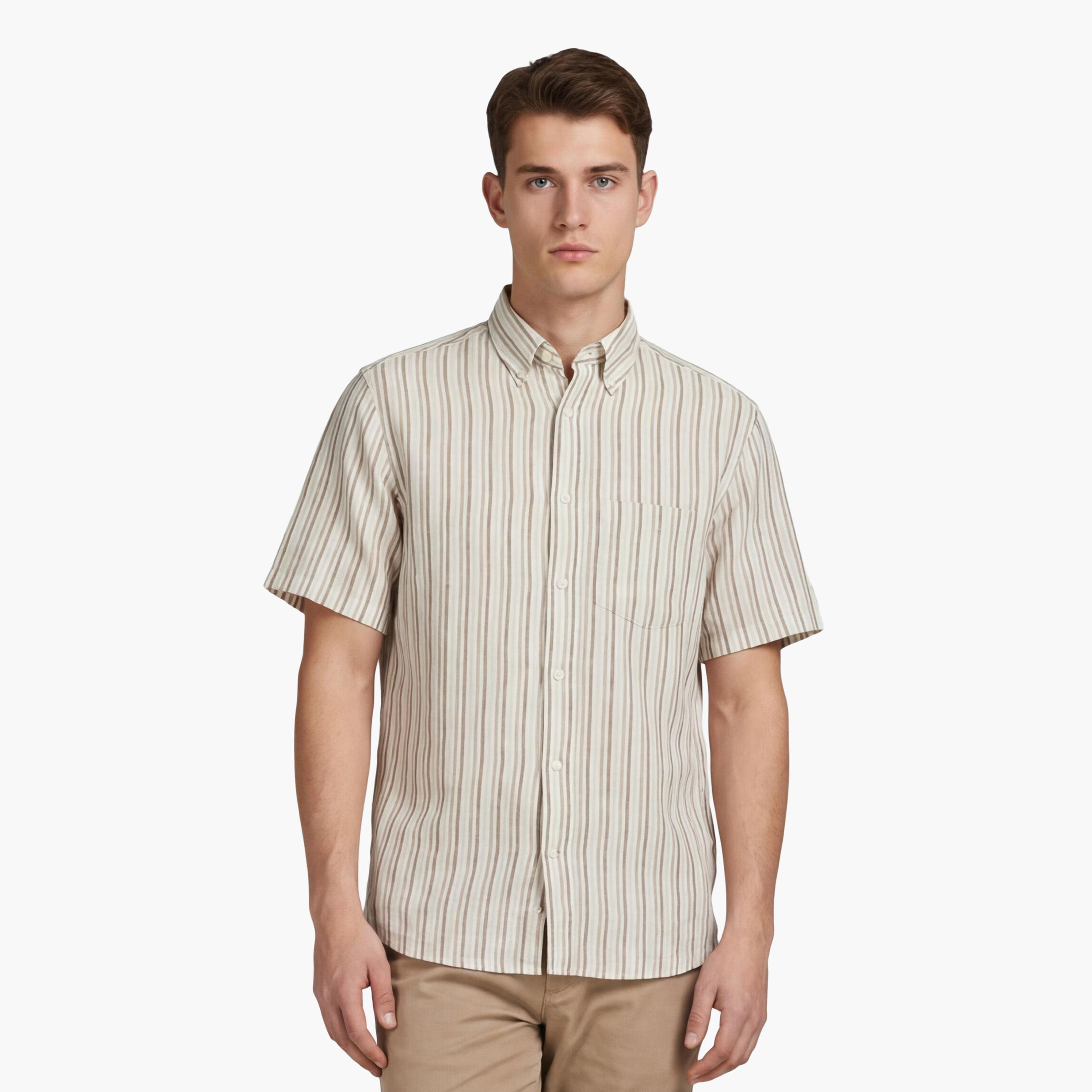 قميص كتان رجالي بأكمام قصيرة وقصة "ريجيولار فيت" مخطط وياقة "بوتن داون" من جانت-men-clothing-shirts-image-1