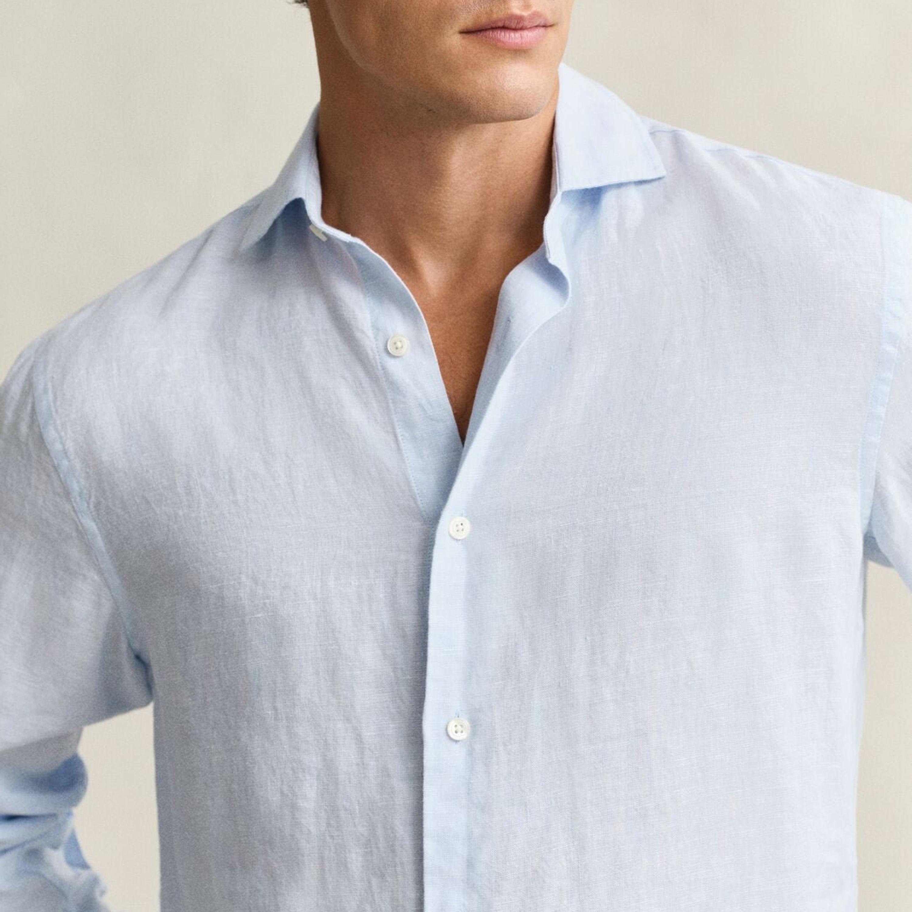 قميص كتان رجالي بأكمام طويلة وقصة "ريجيولار فيت" سادة وياقة "سبريد" من جانت-men-clothing-shirts-image-8