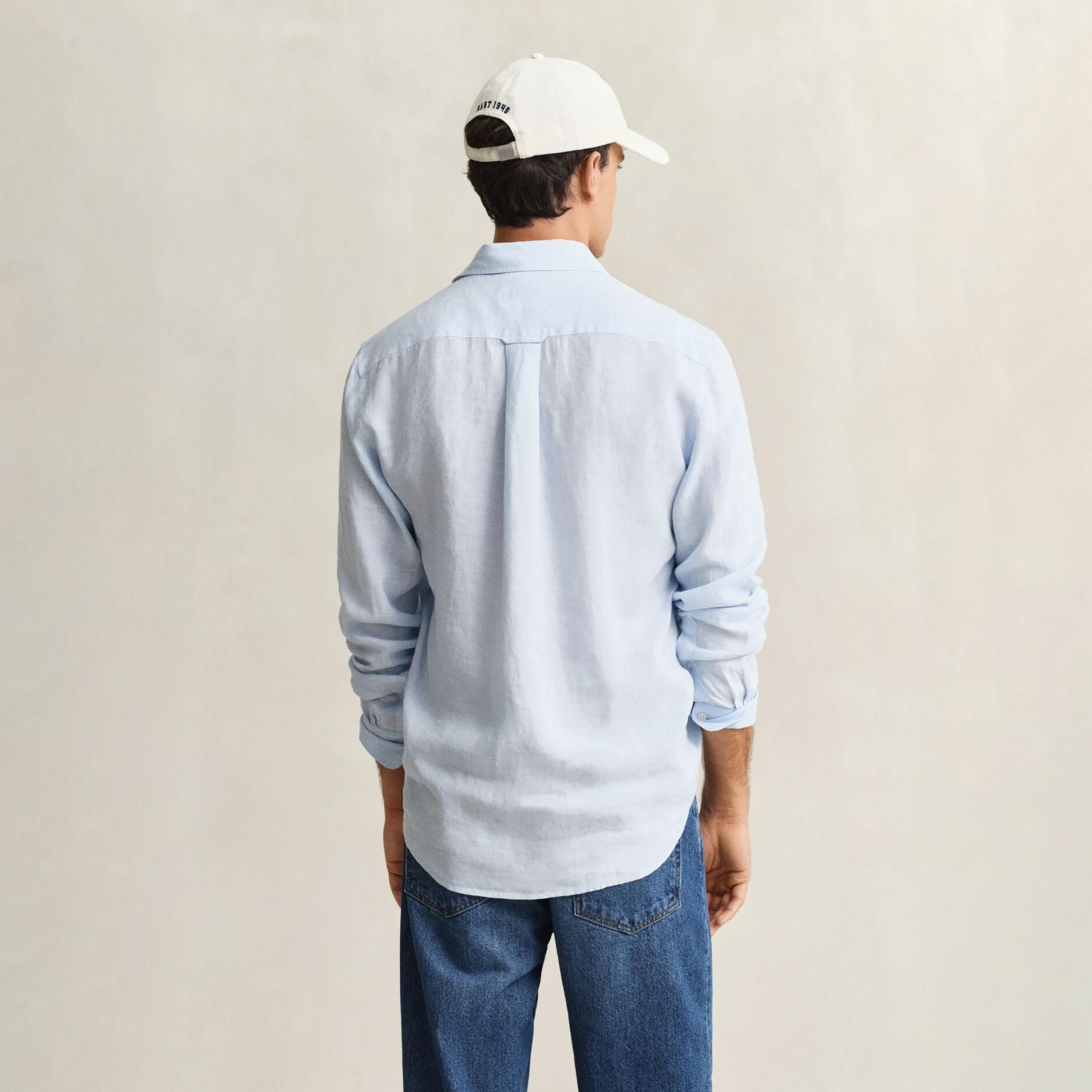 قميص كتان رجالي بأكمام طويلة وقصة "ريجيولار فيت" سادة وياقة "سبريد" من جانت-men-clothing-shirts-image-10