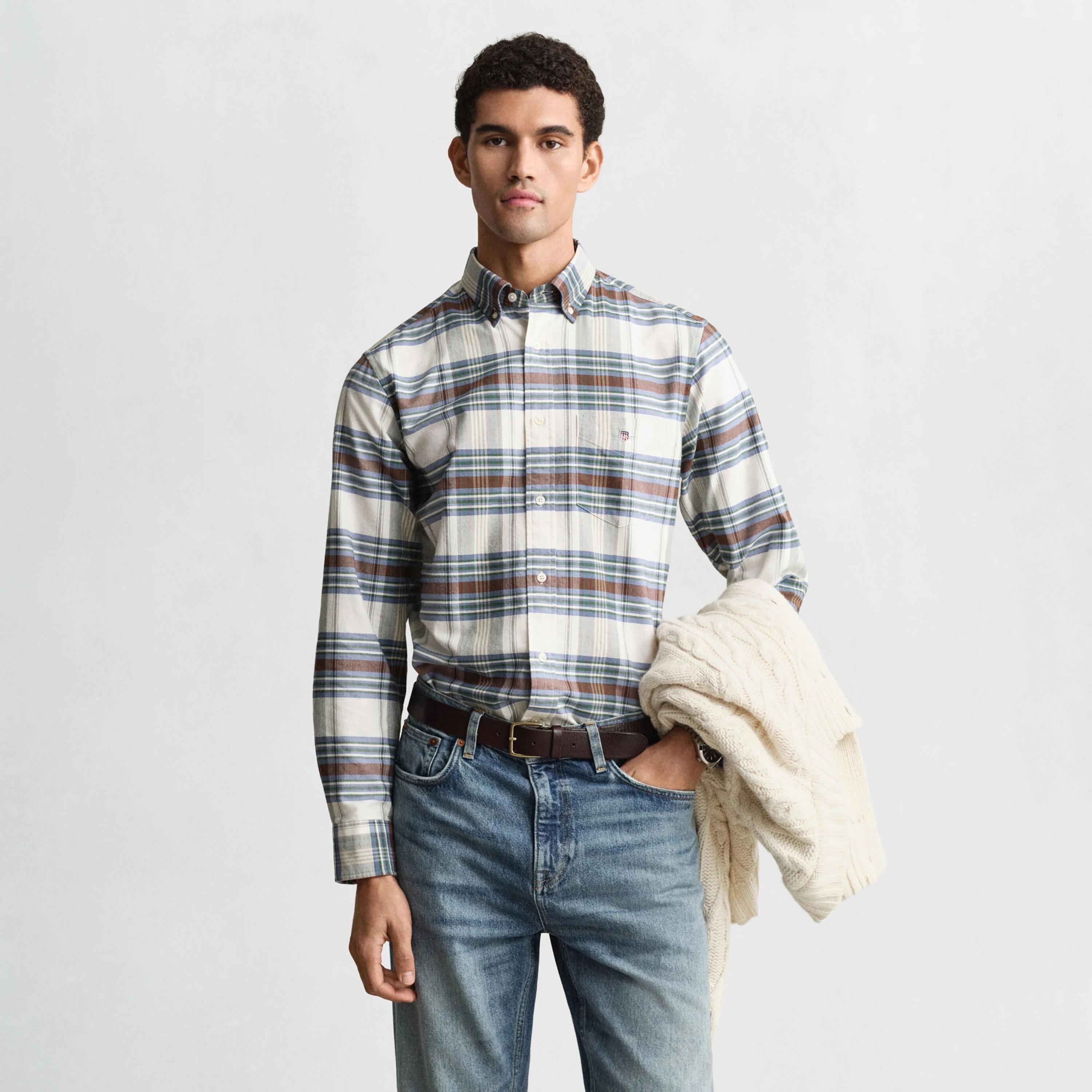 قميص رجالي بقصّة عادية وأكمام طويلة وياقة بأزرار من جانت-men-clothing-shirts-image-1