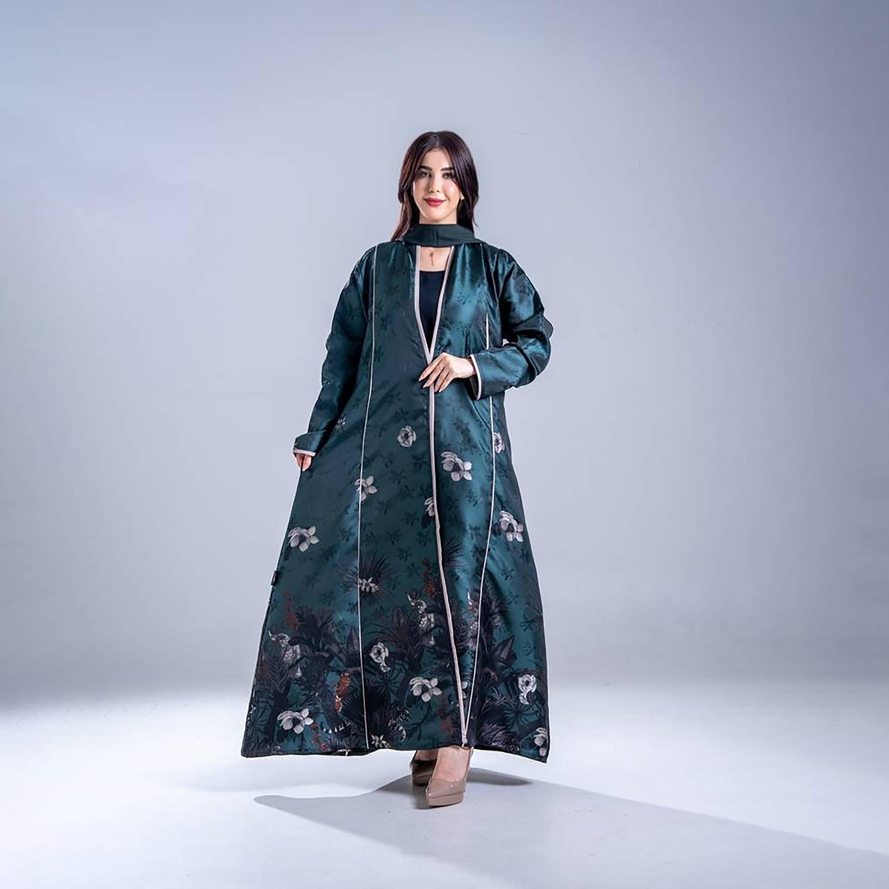 عباية كريب نسائية بطبعة زهور خضراء من إليجانت حجاب-women-arabicclothing-abayas-image-1