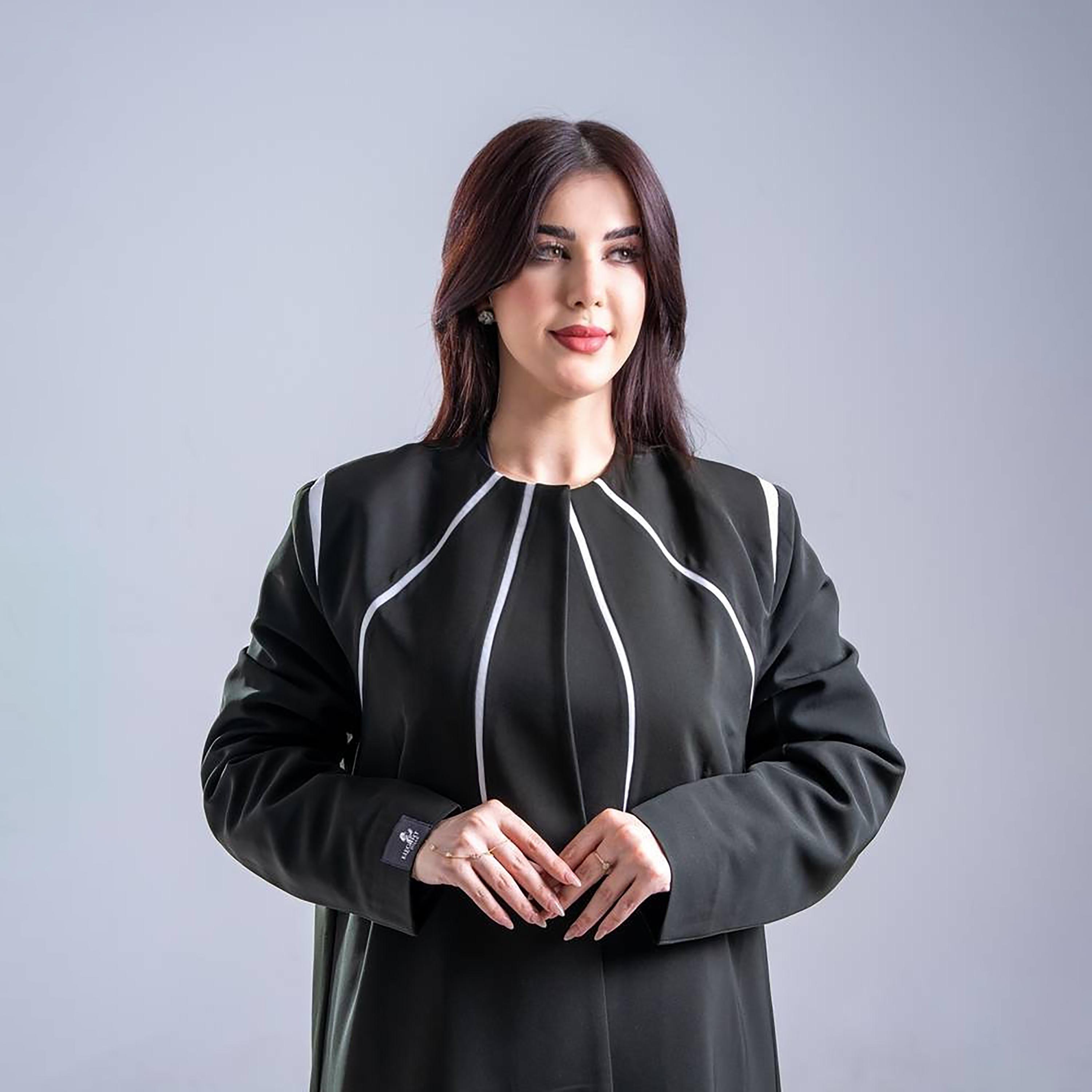 عباية كريب نسائية بقصة نصف كلوش مع تفاصيل تحديد متباينة من إليجانت حجاب-women-arabicclothing-abayas-image-2